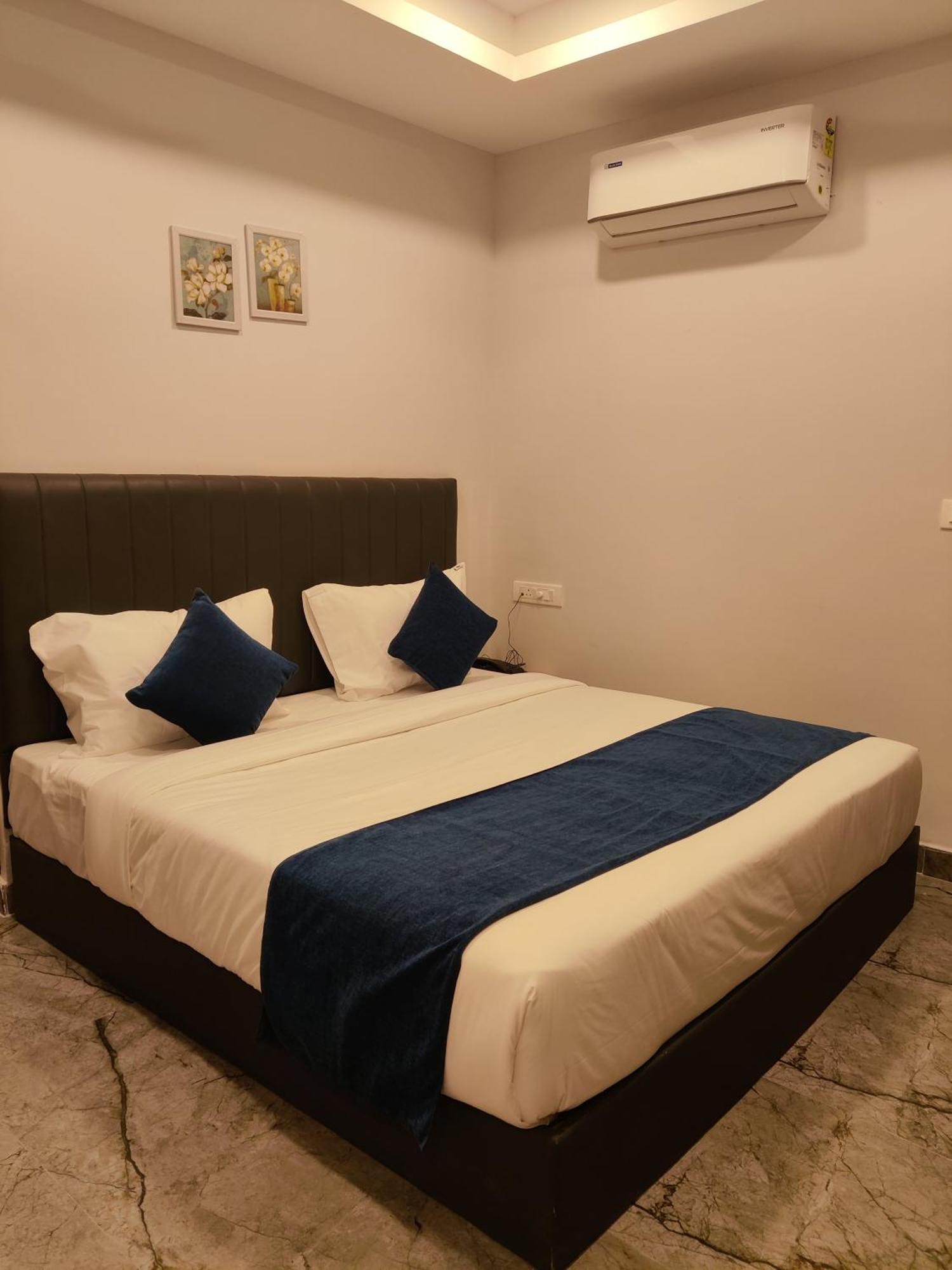 Hotel Elite Gachibowli 3*