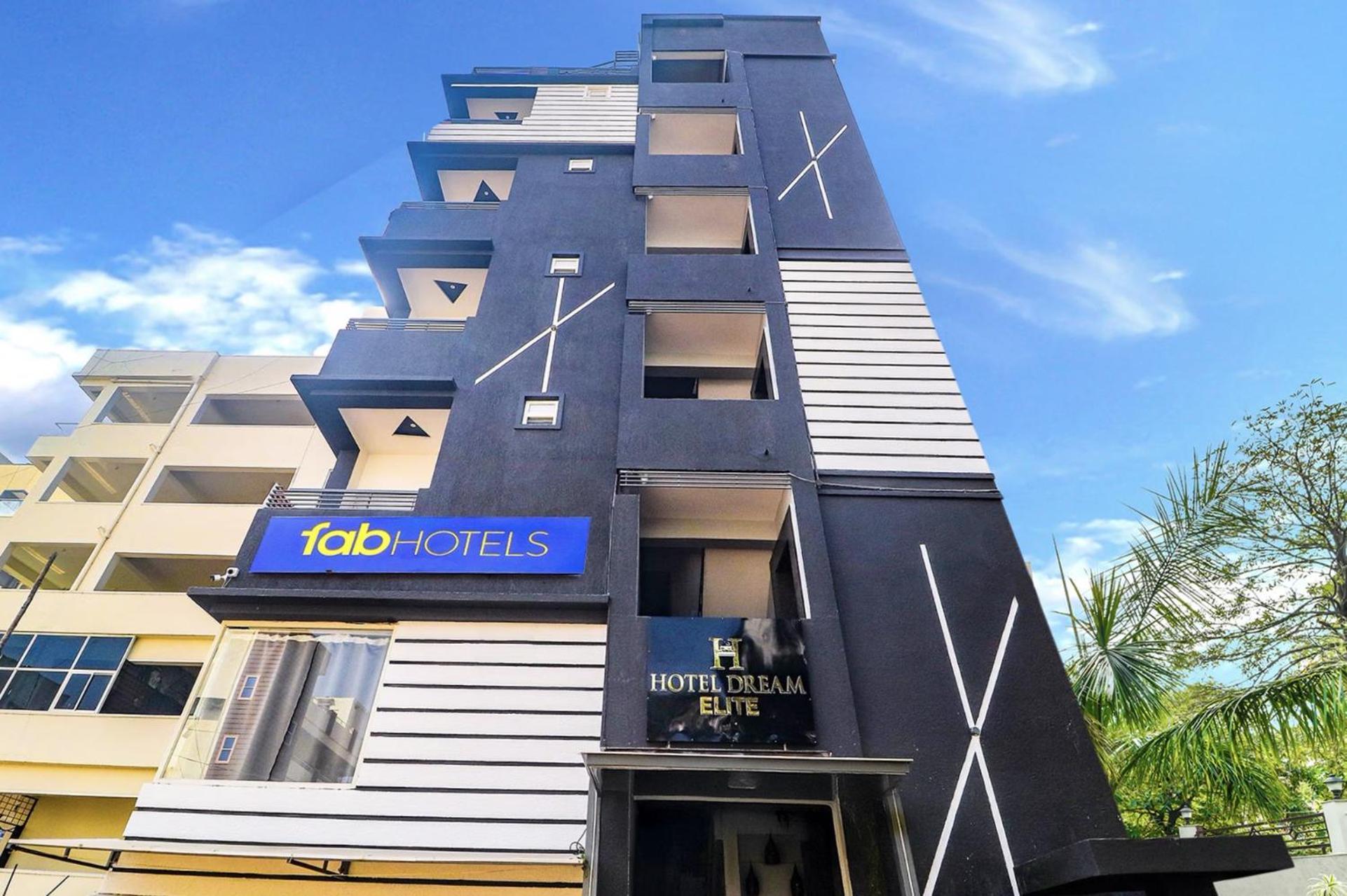 Hotel Fabexpress The Dream Elite - Nr Golconda Fort, Manikonda