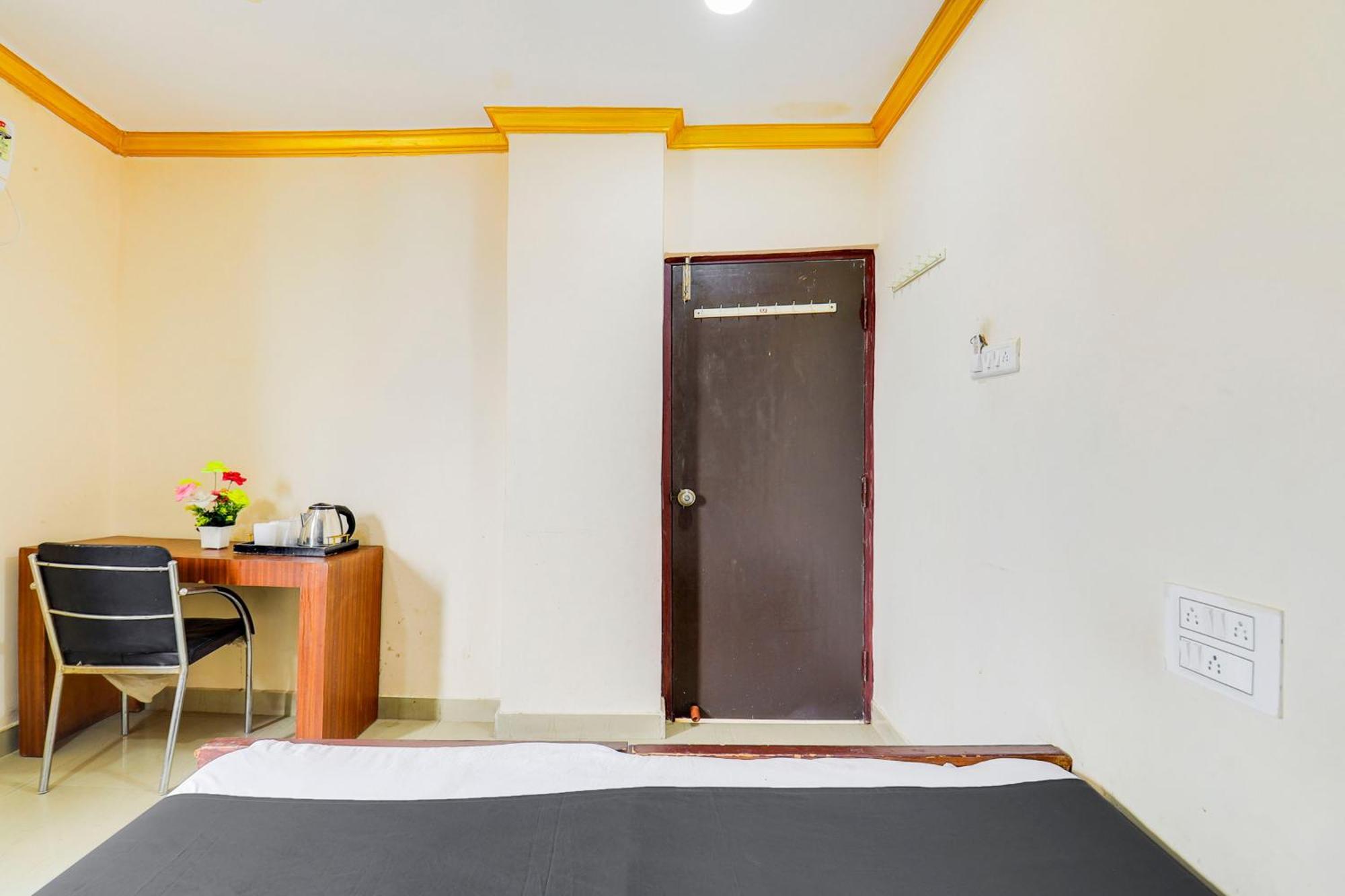 Hotel Collection O New Royal Plaza Nampally