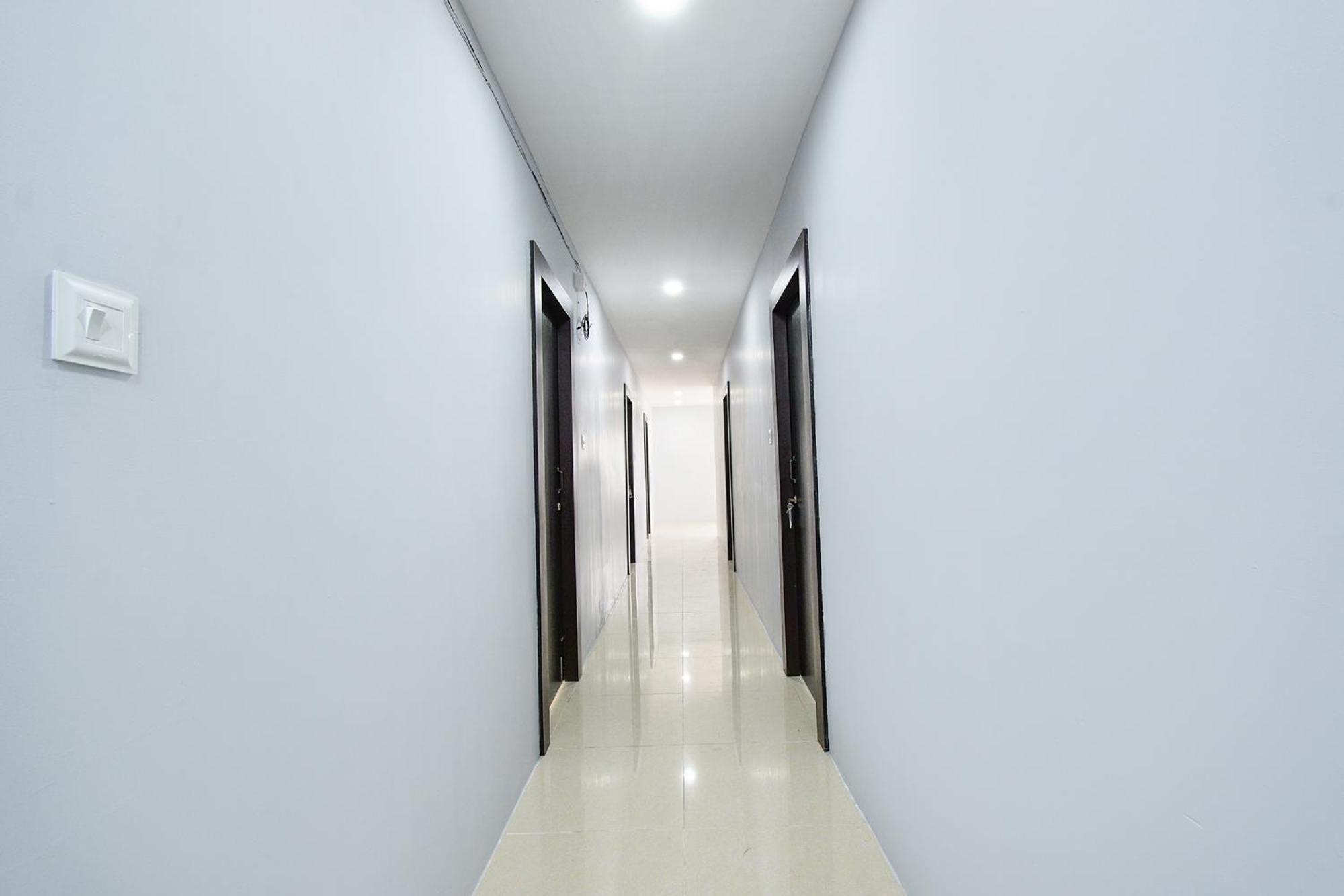 Hotel Fabhotel Dlf - Gachibowli