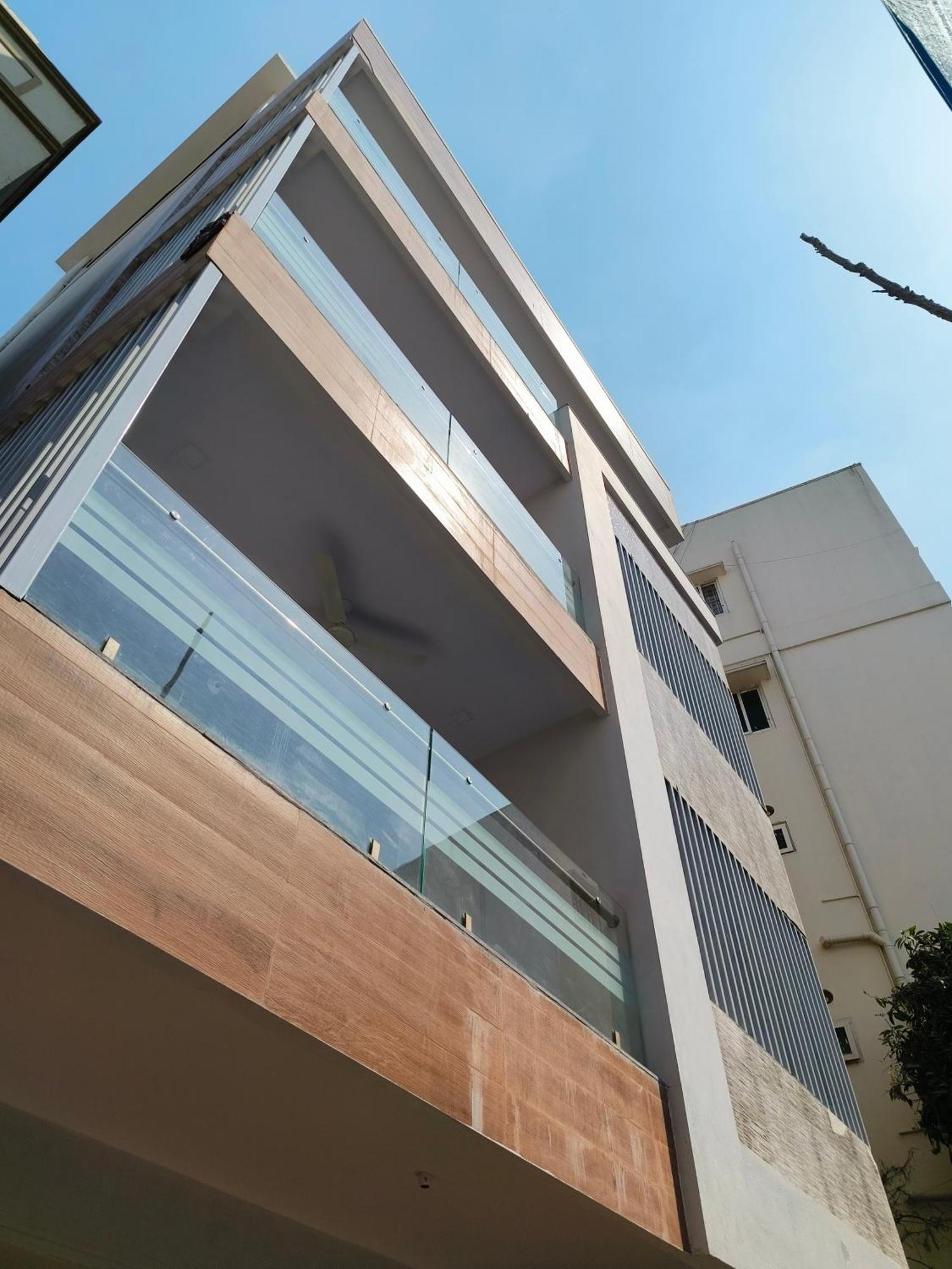 Fabolous 6 Bhk Duplex Fully Furnished Near Miyapur And Jntu - Just Now Launched *