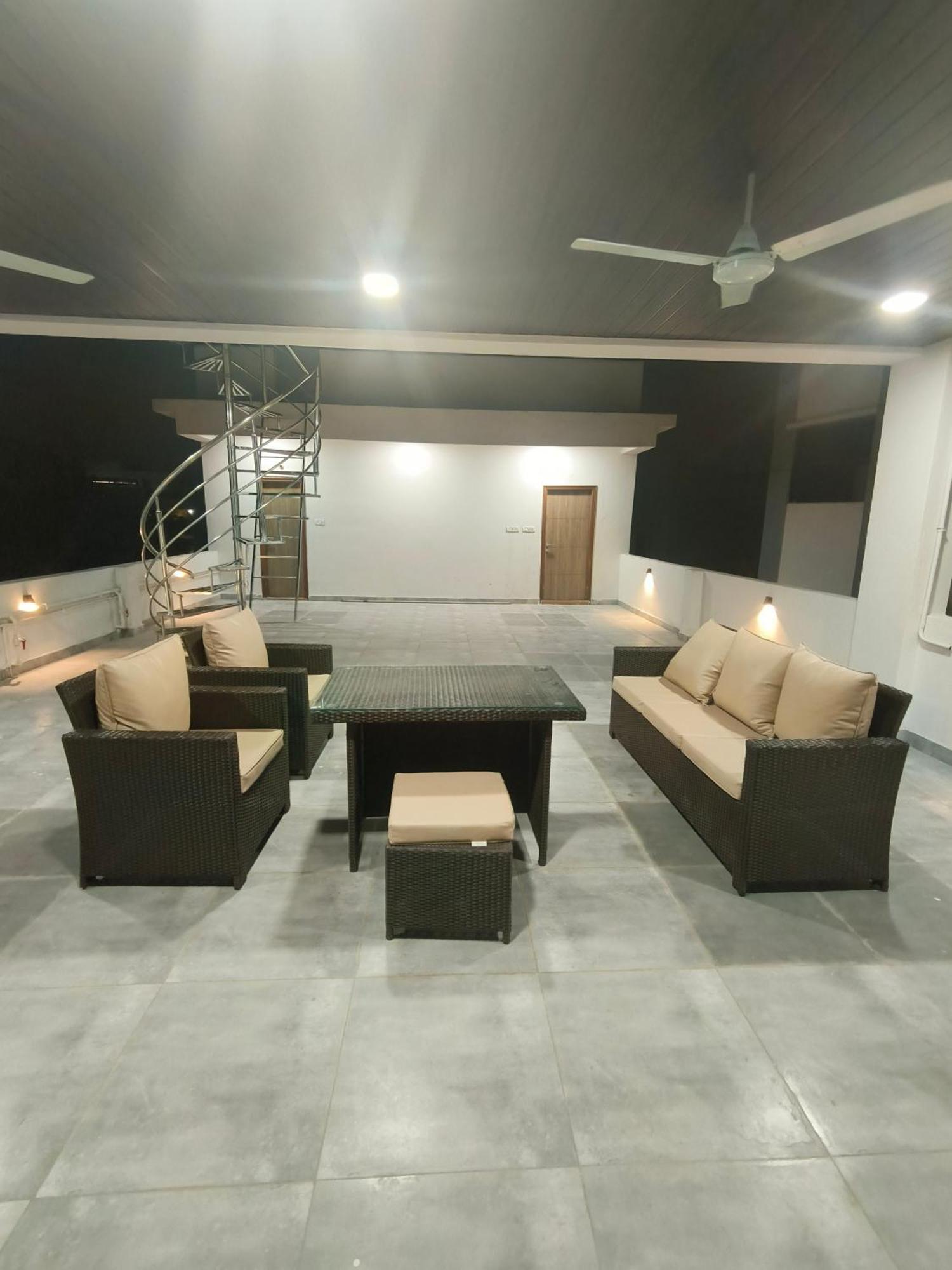 Fabolous 6 Bhk Duplex Fully Furnished Near Miyapur And Jntu - Just Now Launched *