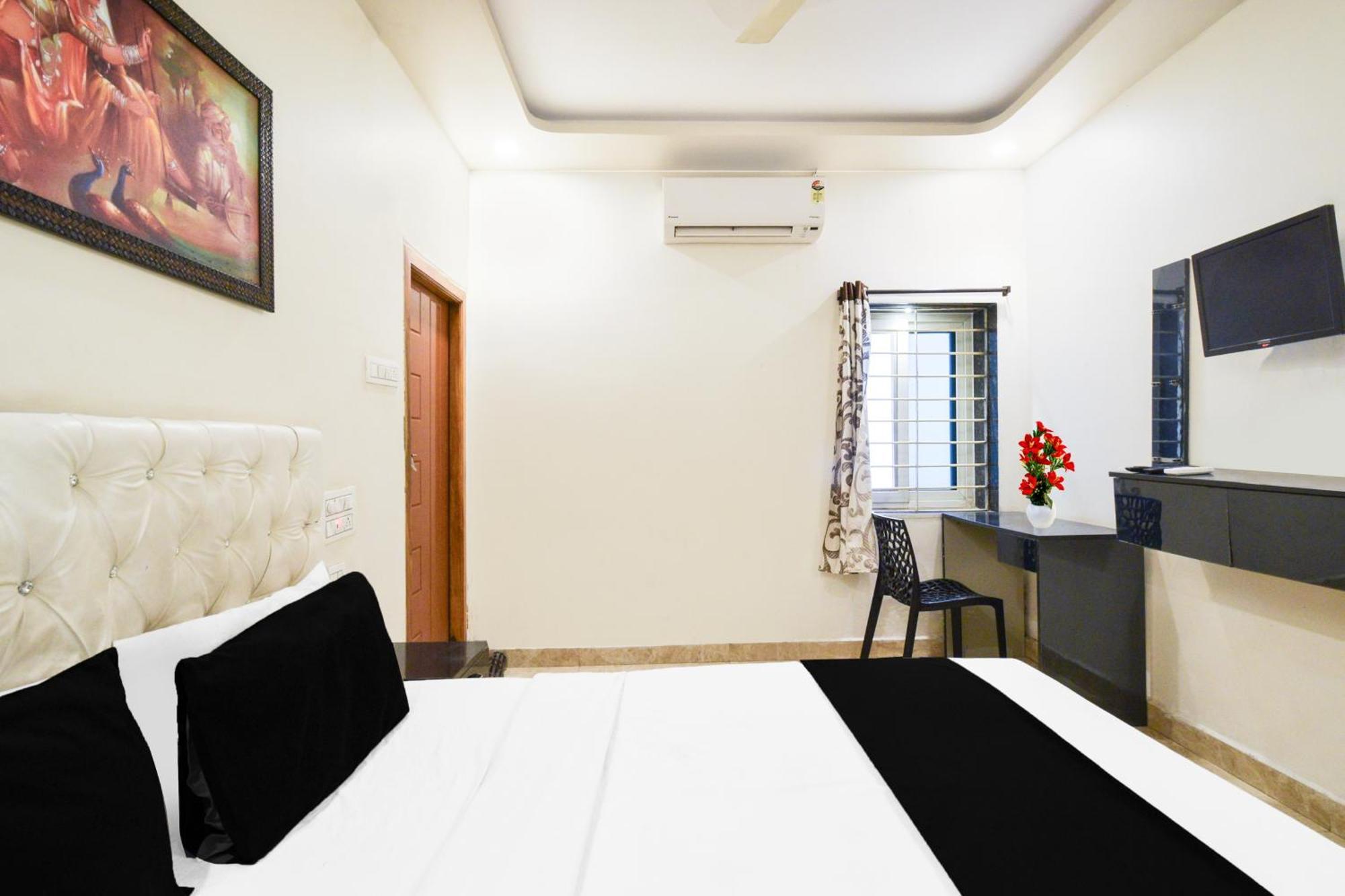 Super Collection O Hotel 4*