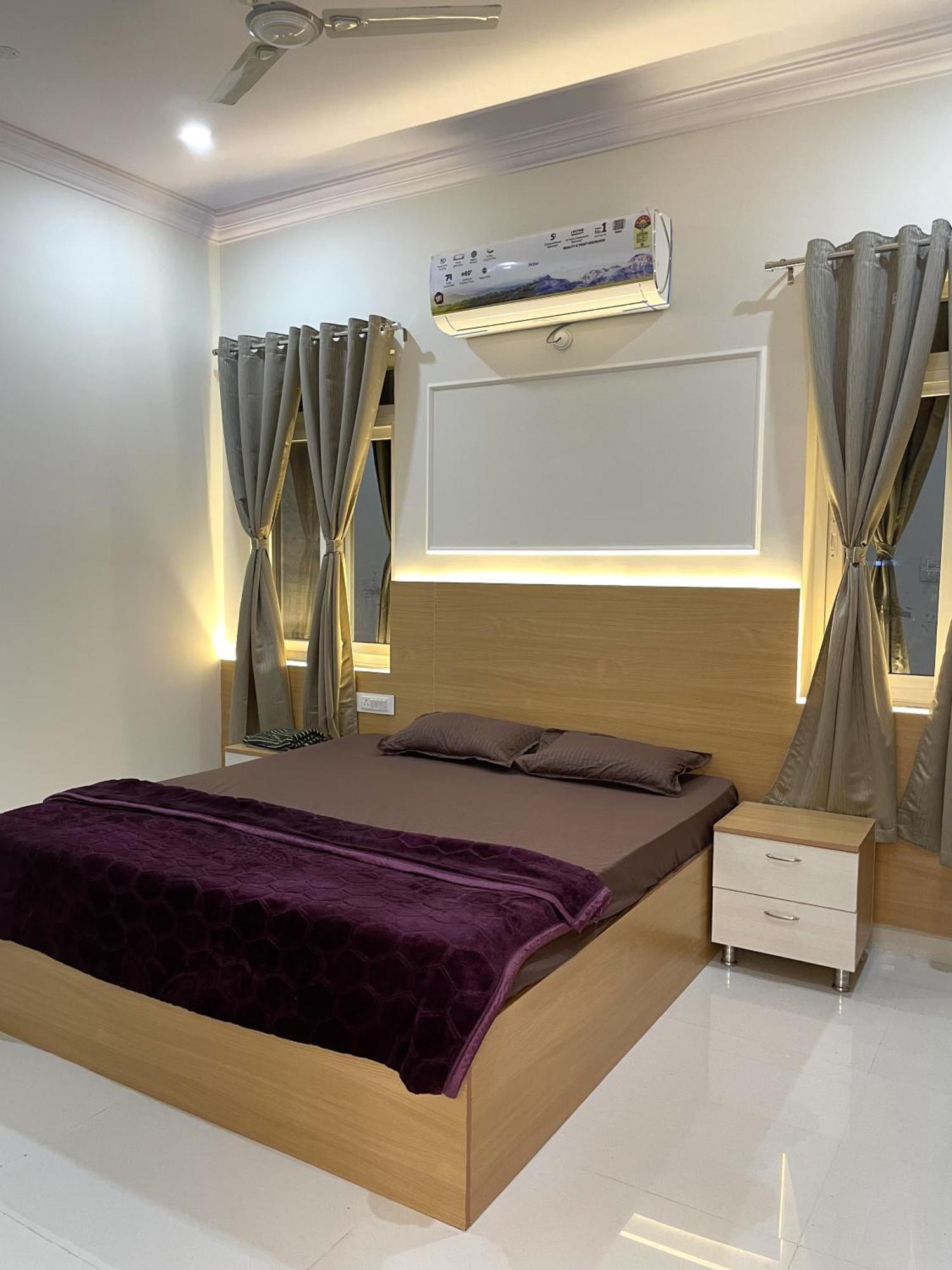 Aerohomestay Hyd Apartment *
