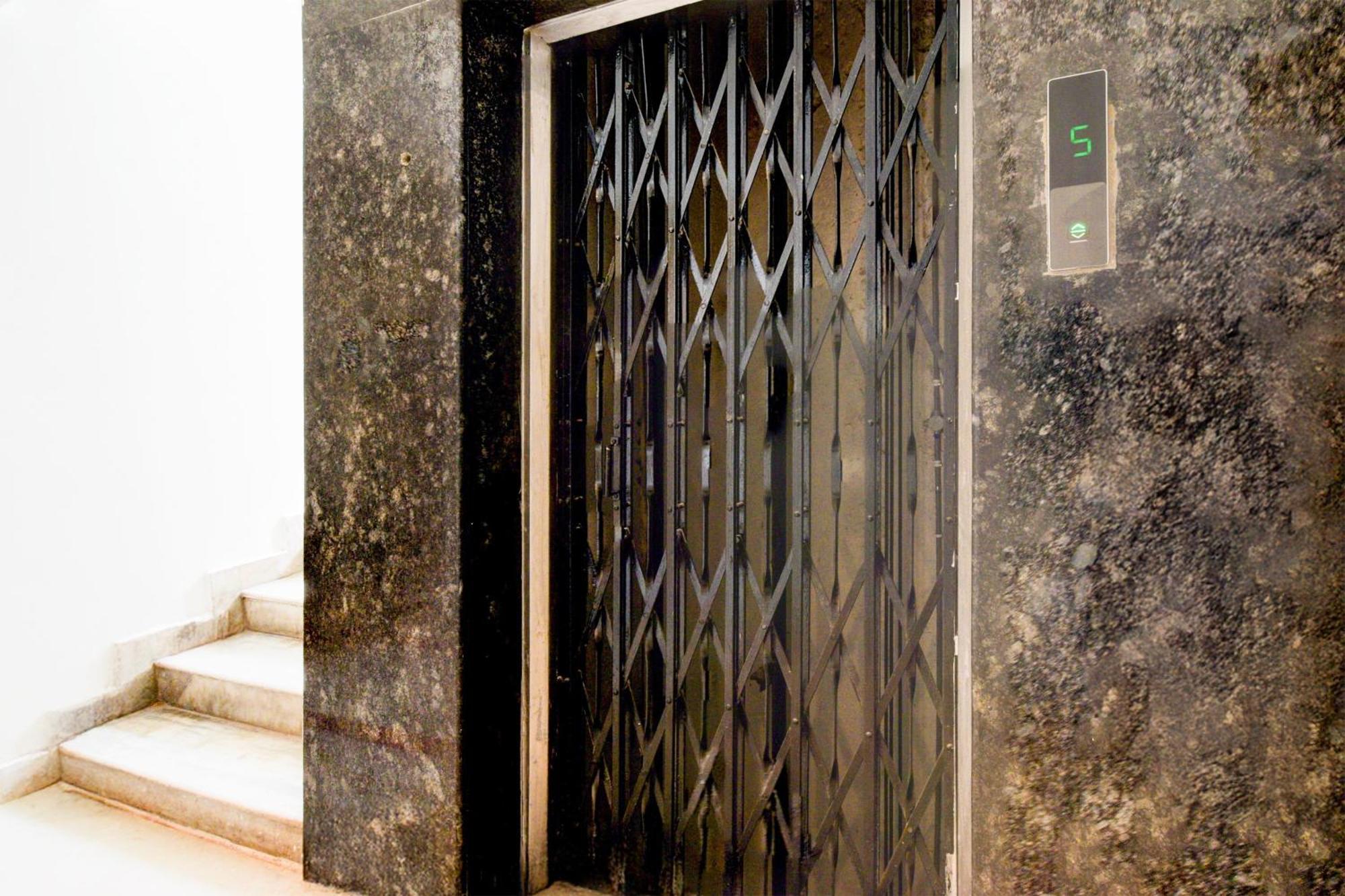 Hotel Townhouse Aarav Business