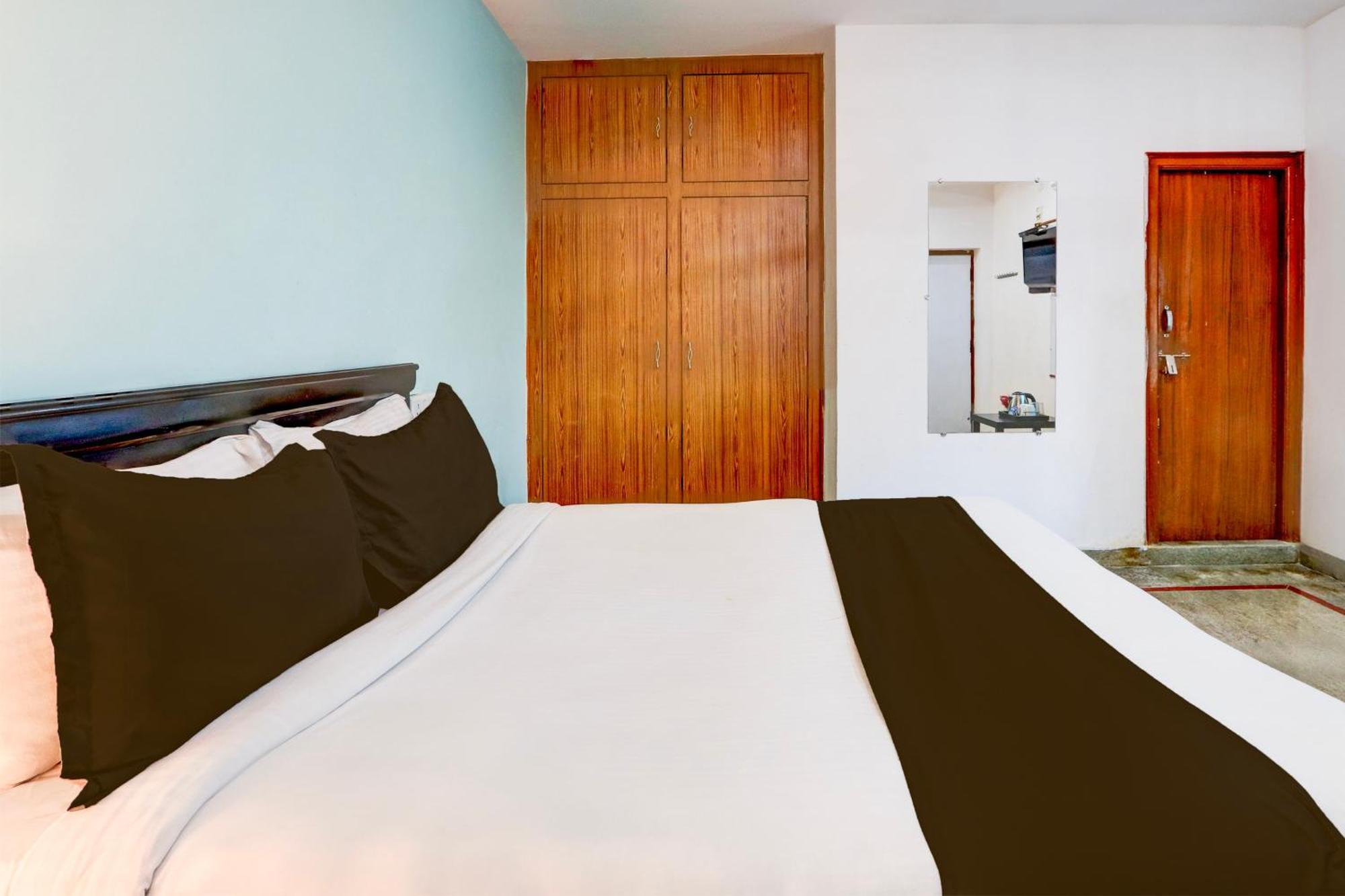 Hotel O Pleasant 4*