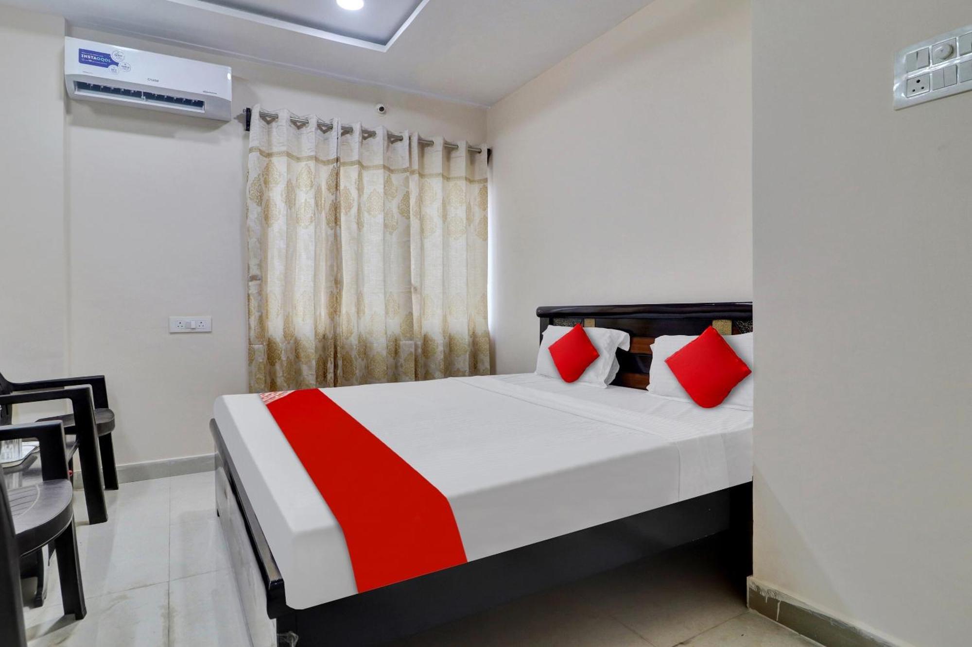 Hotel O Shri Ganesh Near By Himayatnagar,ashok Nagar,rtc X Roads