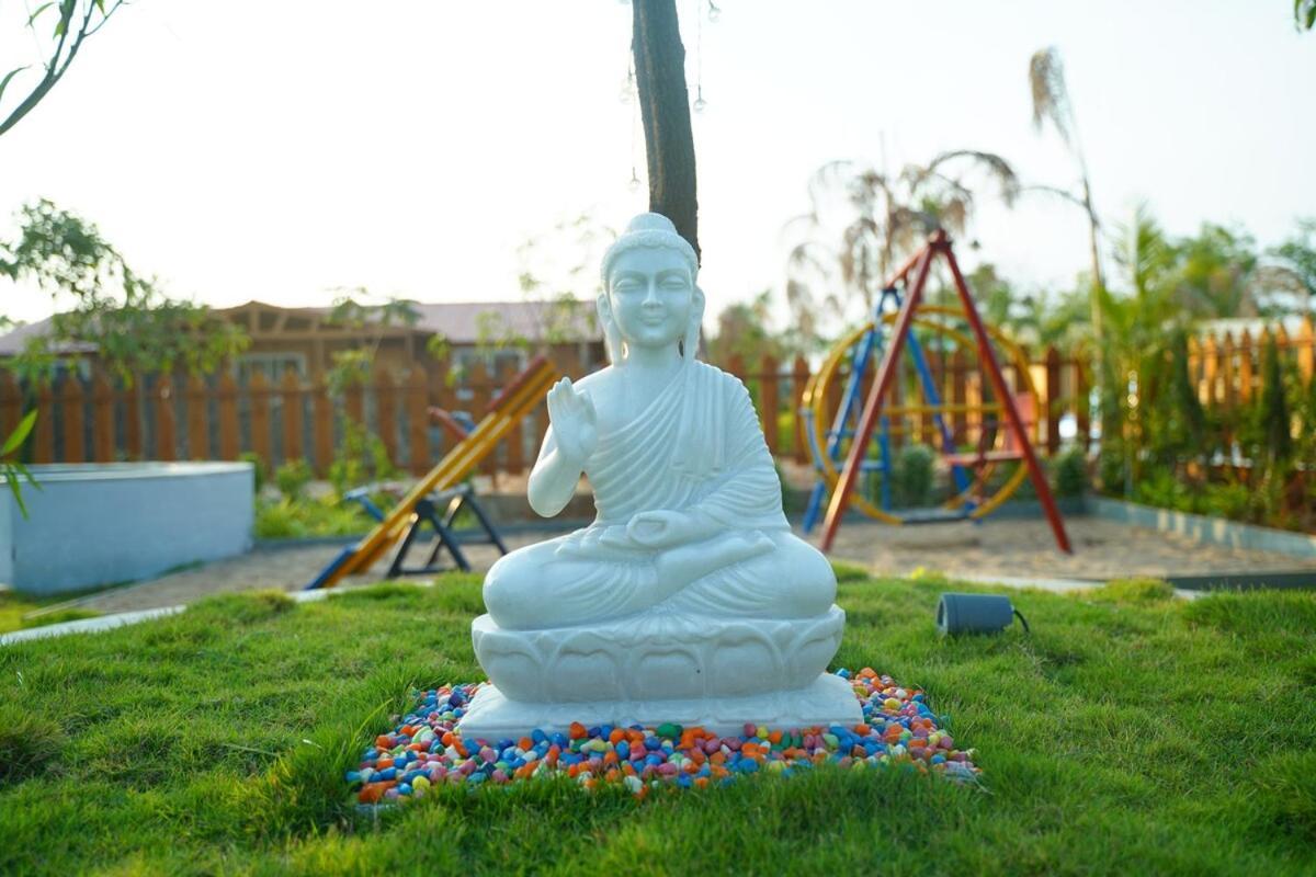 Anagha, Wooden With Private Pool Holiday home Hyderabad