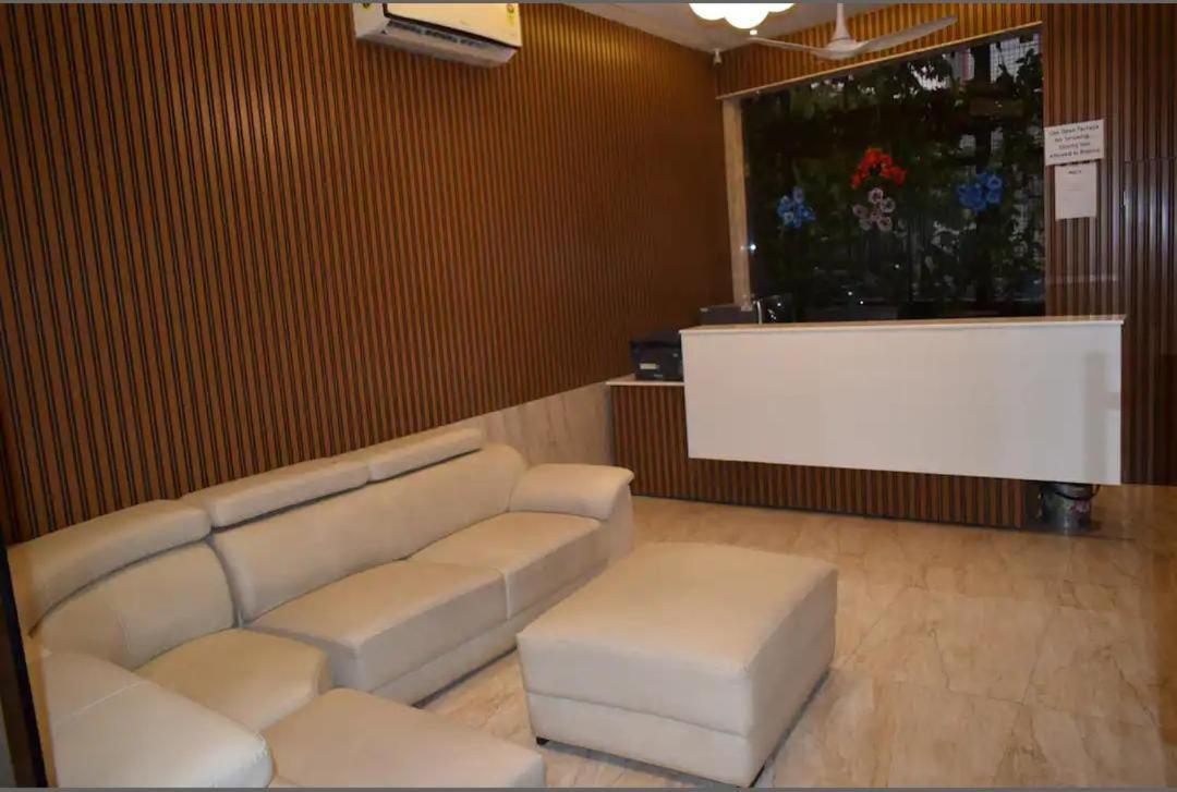Hotel Blossom Abhi Residency - Opp Cyber Tower- A Luxury Collection Hotel- Free Early Check-ins Hyderabad