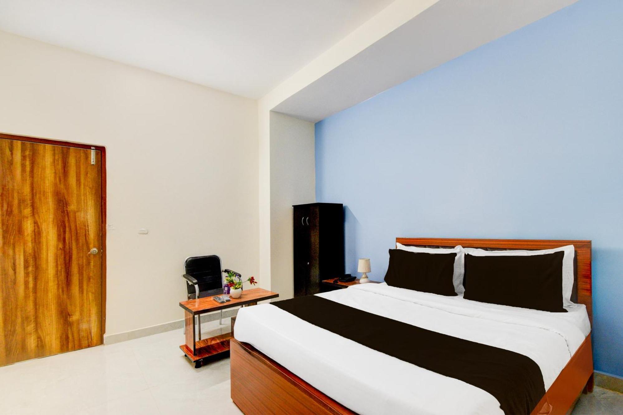 O Ruby Grand Hotel 3*