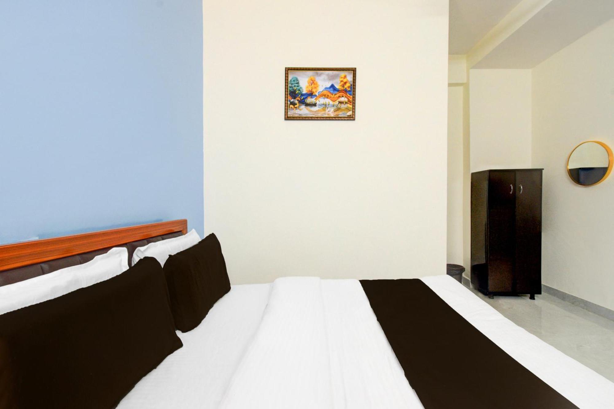 O Ruby Grand Hotel 3*