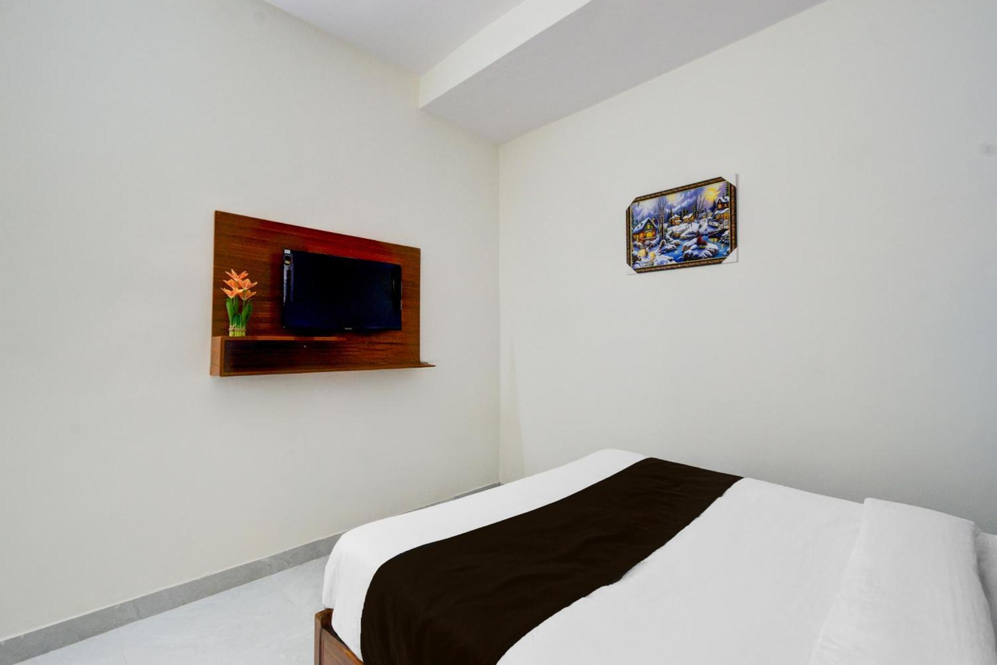 O Ruby Grand Hotel 3*