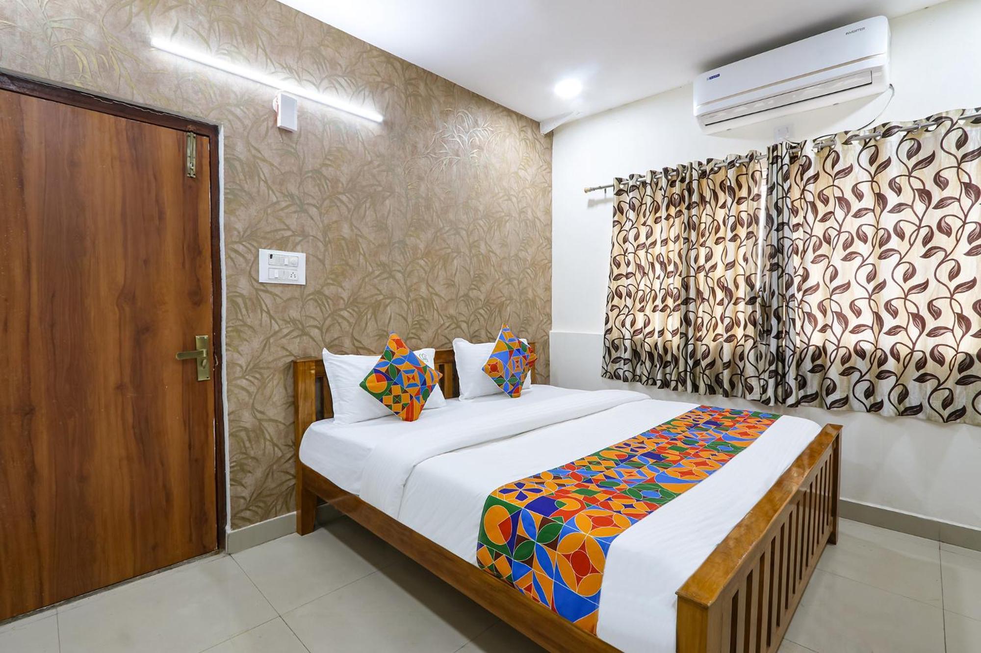 Fabhotel Vgr Comforts - Nr Khairtabad Metro Station Hotel 5*