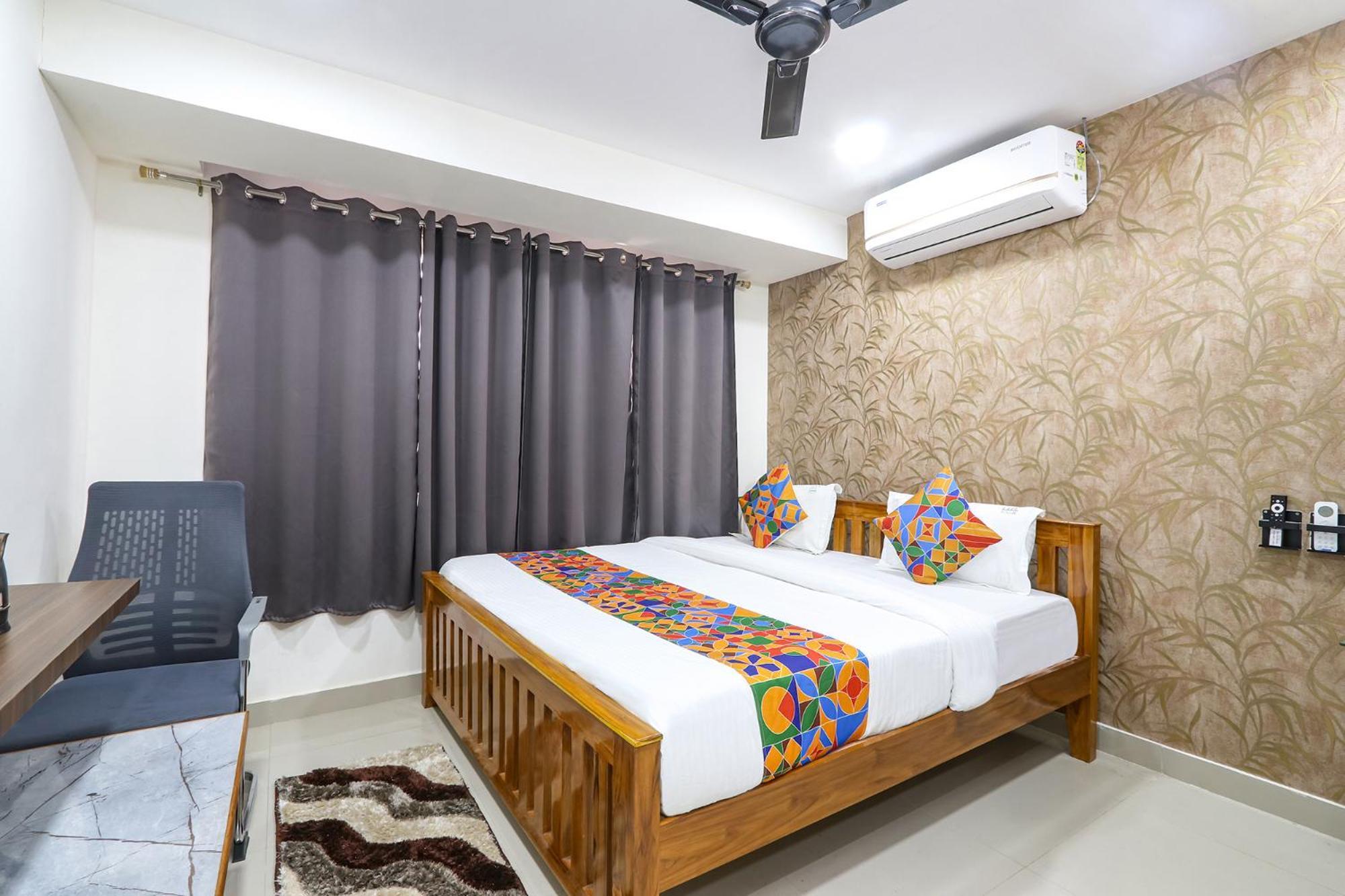 Fabhotel Vgr Comforts - Nr Khairtabad Metro Station 5* Hyderabad