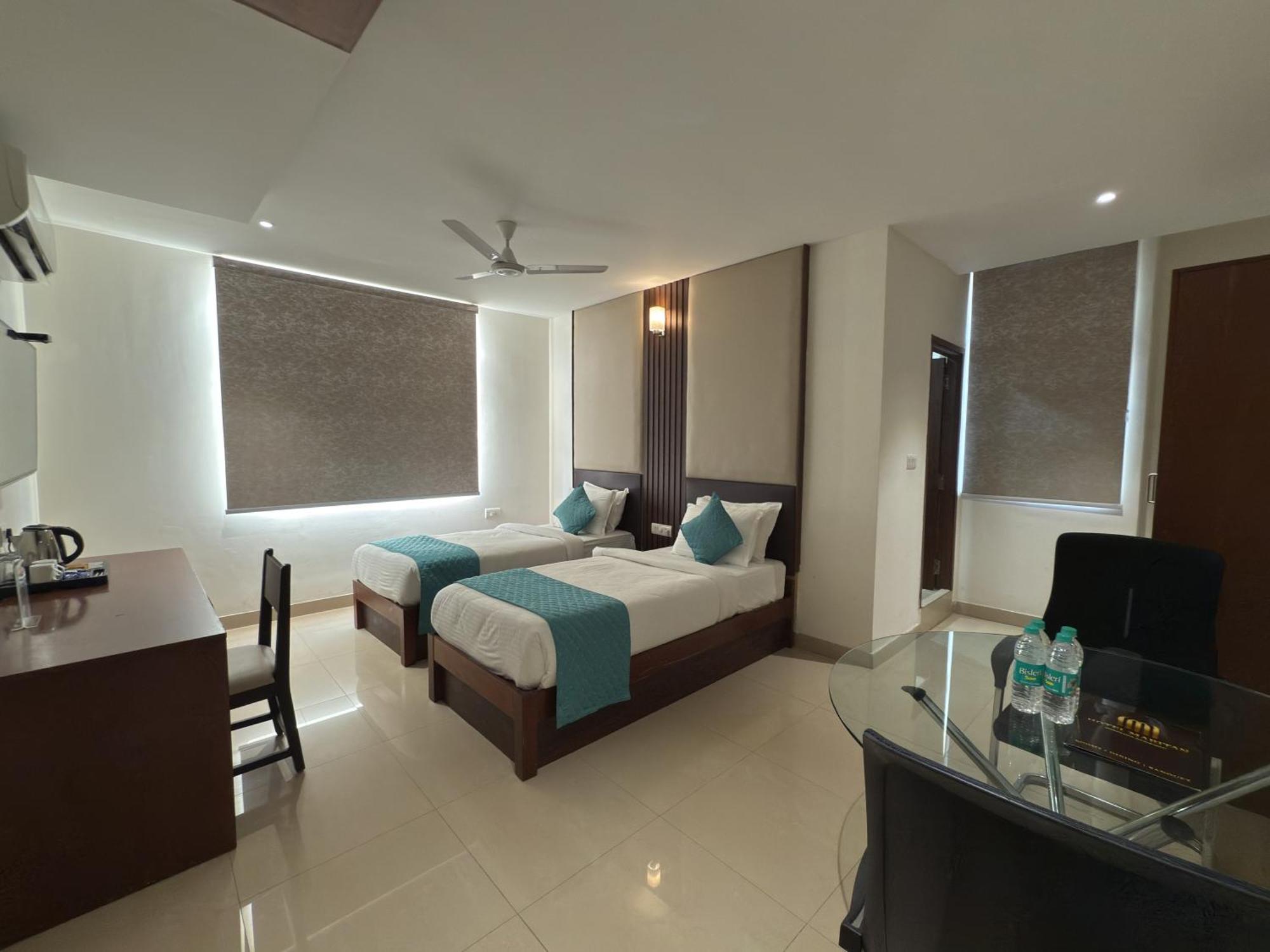 Hotel Maritan - Hitech City, 3*