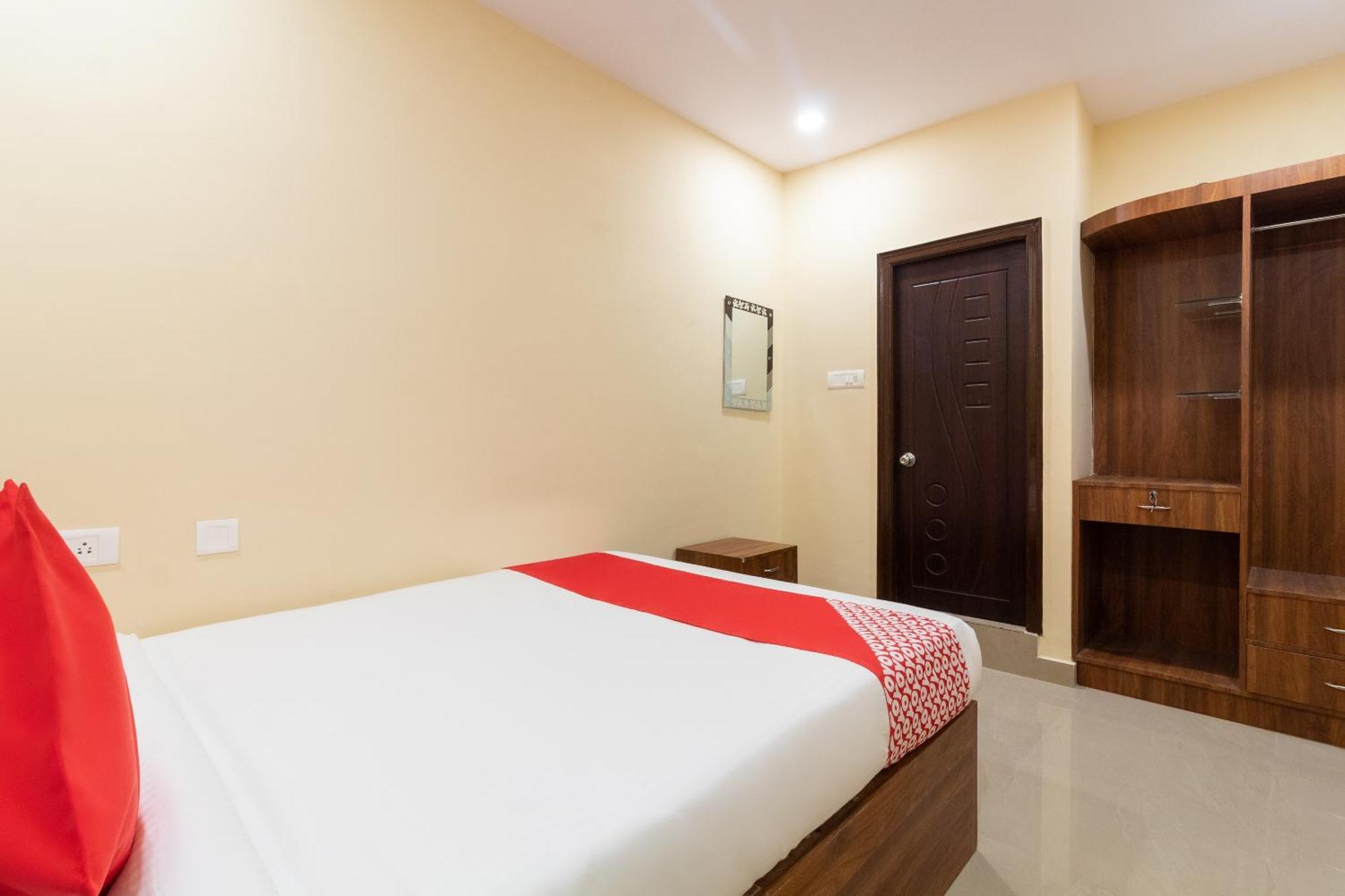 O The Gate Hotel Hyderabad