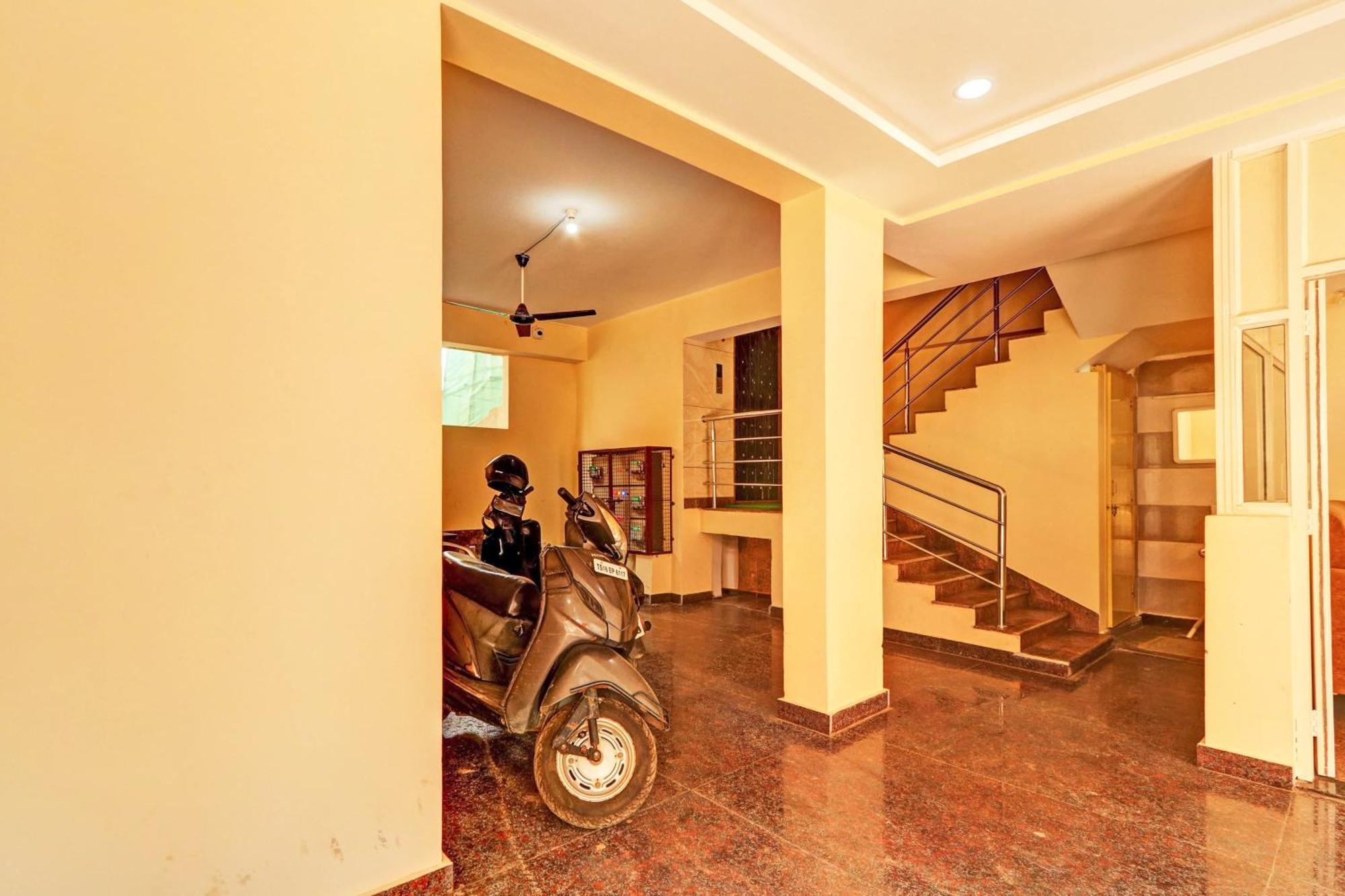 Hotel Super Collection O Sri Nirvana Edge Hyderabad