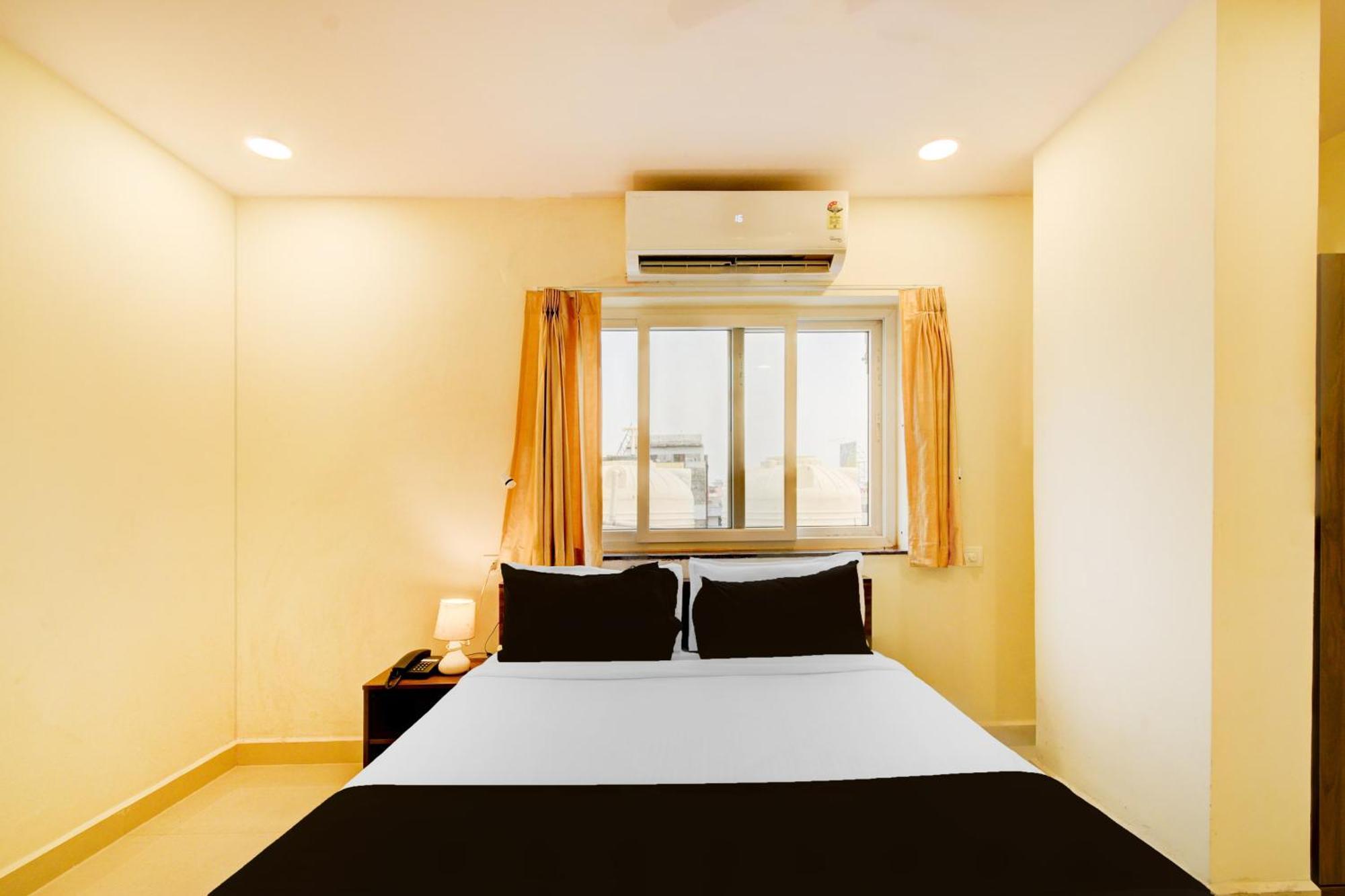Hotel Townhouse De Alphabet - Gandimaissamma