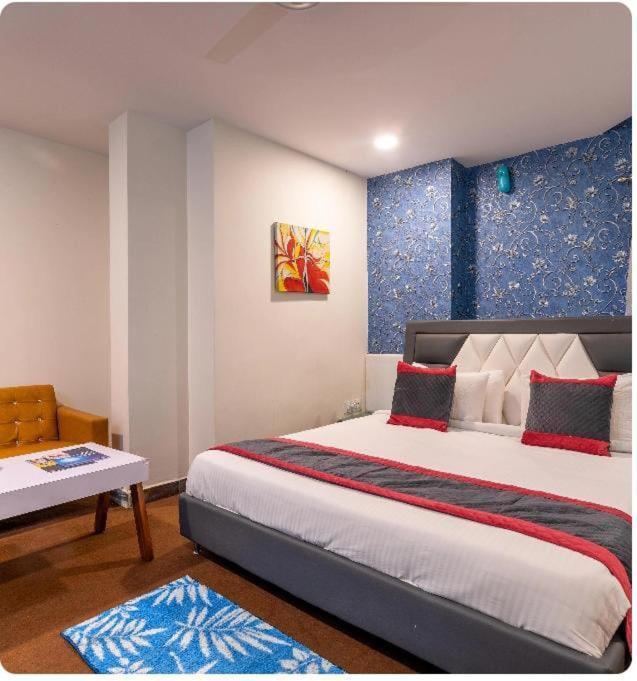 Hotel Blossom Abhi Residency - Opp Cyber Tower- A Luxury Collection Hotel- Free Early Check-ins