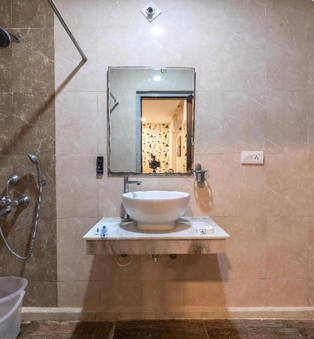 Hotel Blossom Abhi Residency - Opp Cyber Tower- A Luxury Collection Hotel- Free Early Check-ins
