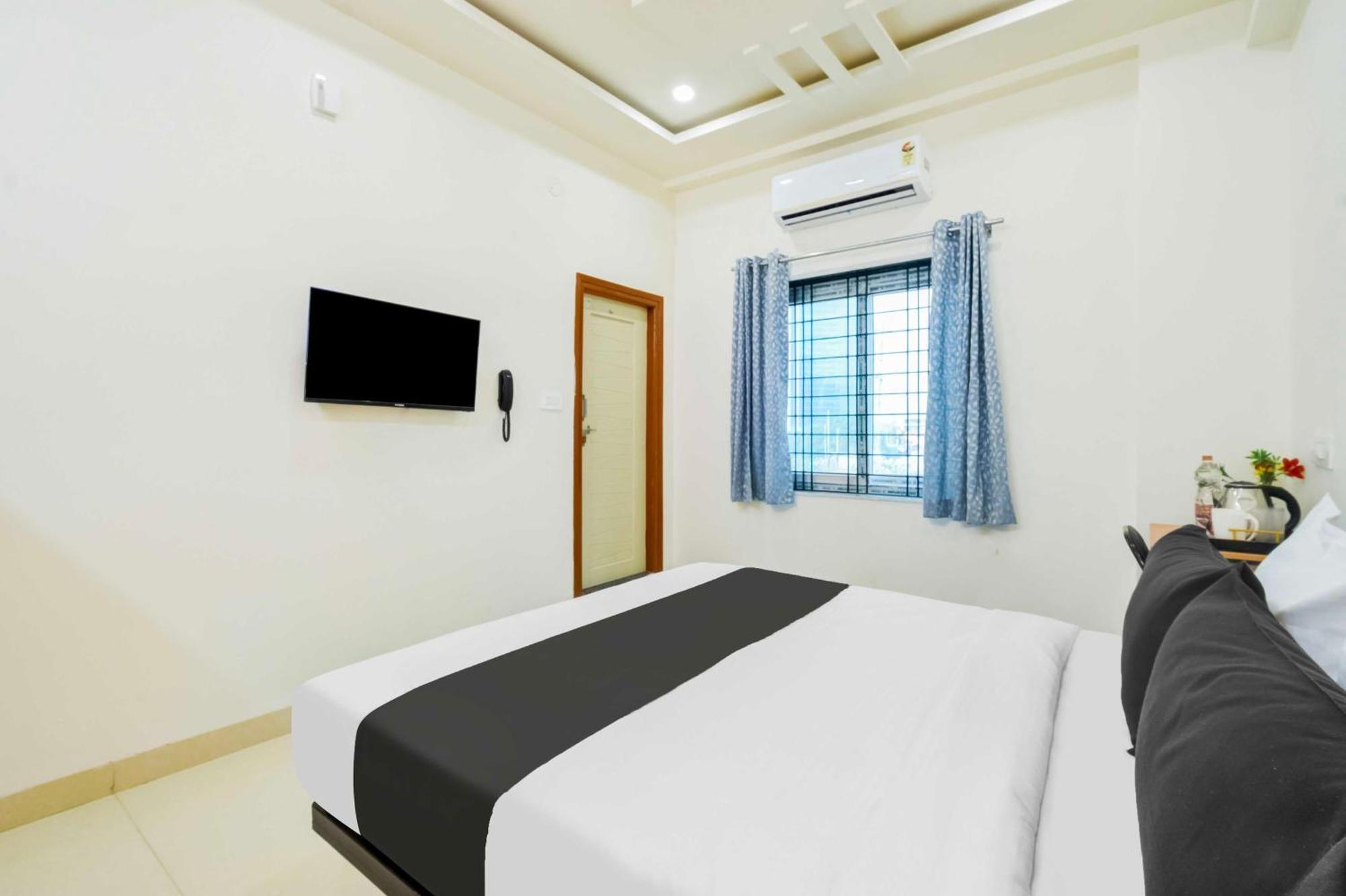 Super Townhouse Kokapet Near Gar Hotel