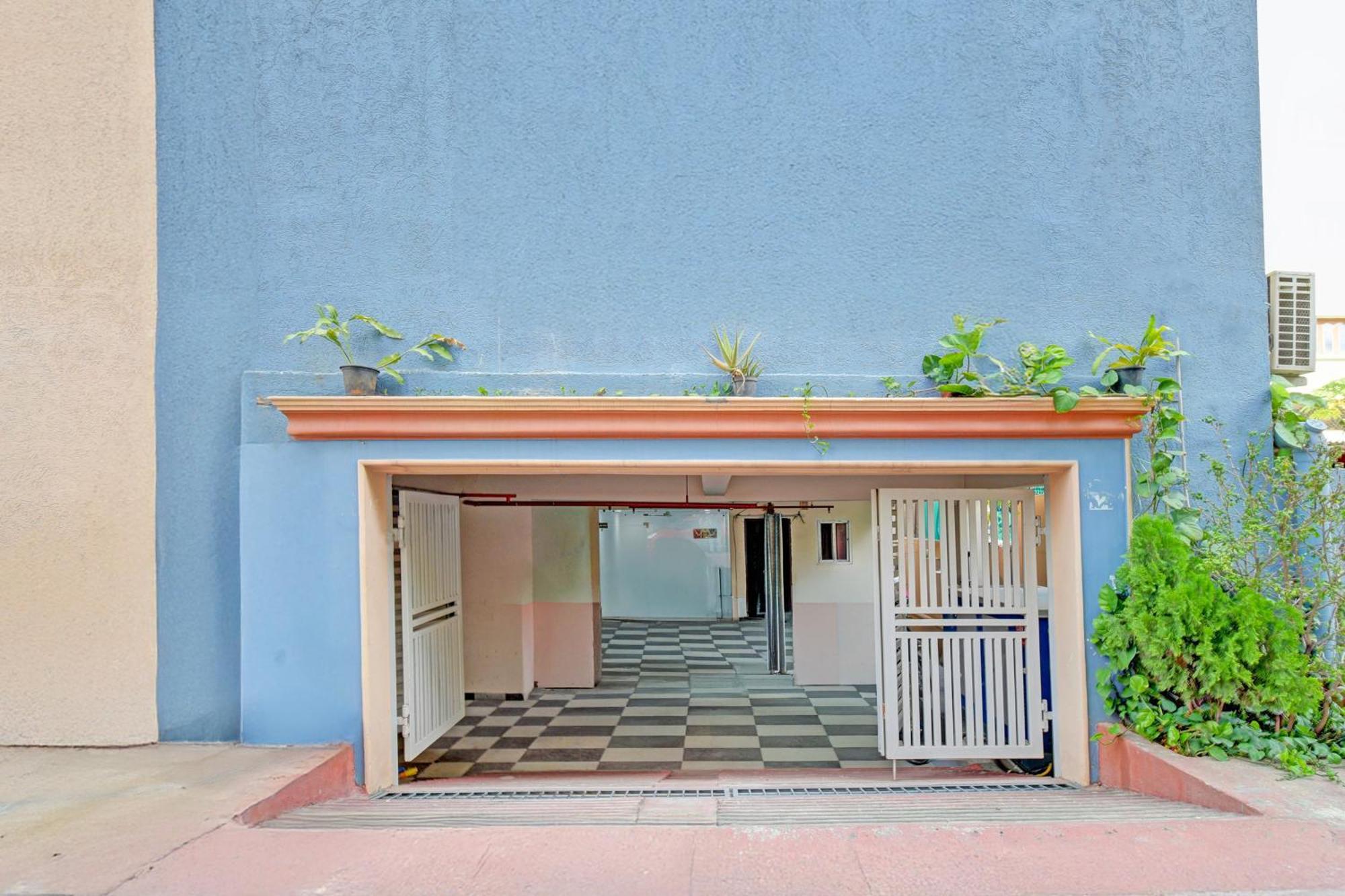 Super Collection O Kondapur Hyderabad Formerly Dunes Kondapur (Telangana)