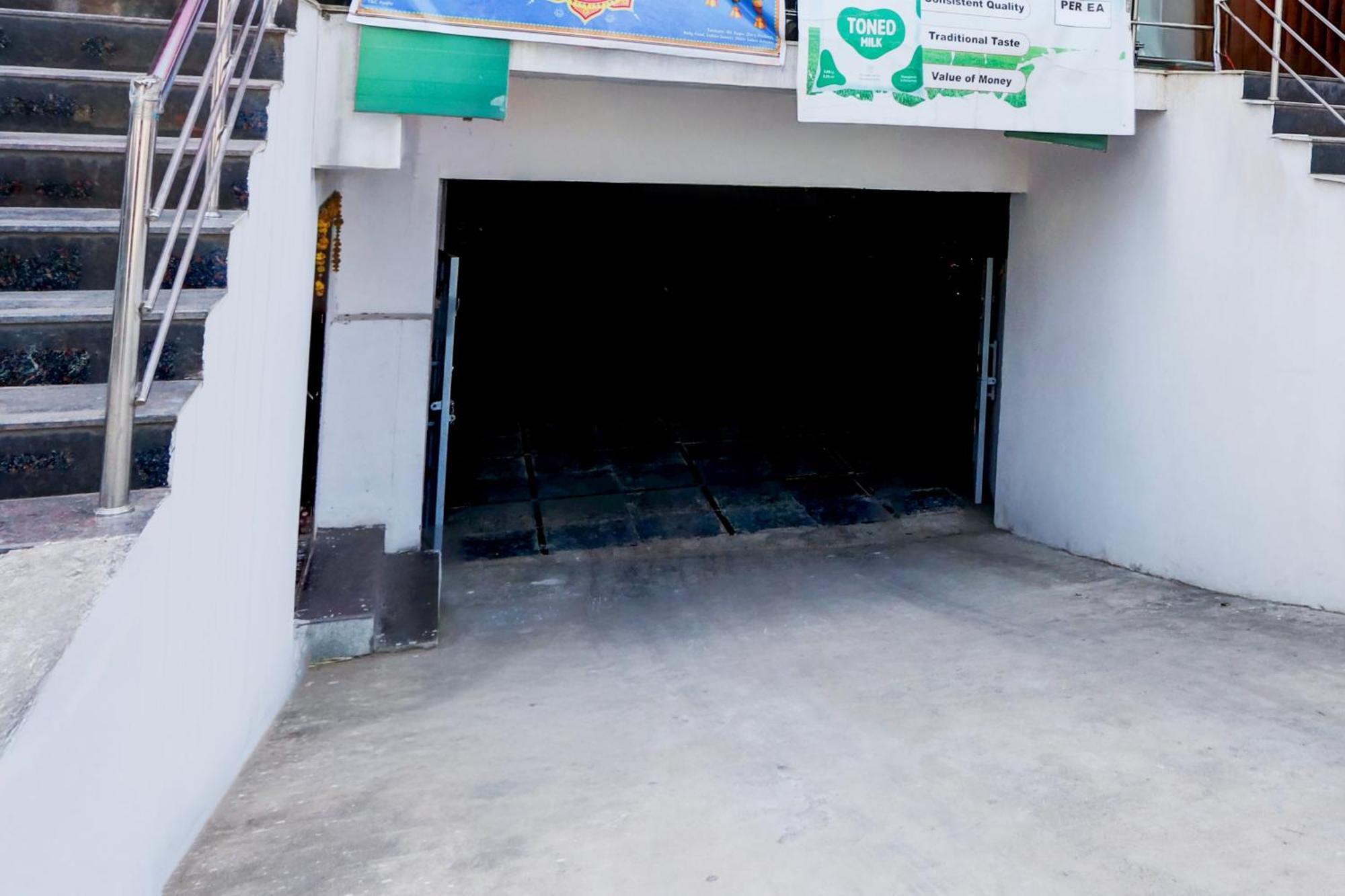 O Moon Star Nearby Rampally,ghatkesar And Cherlapalli Hotel