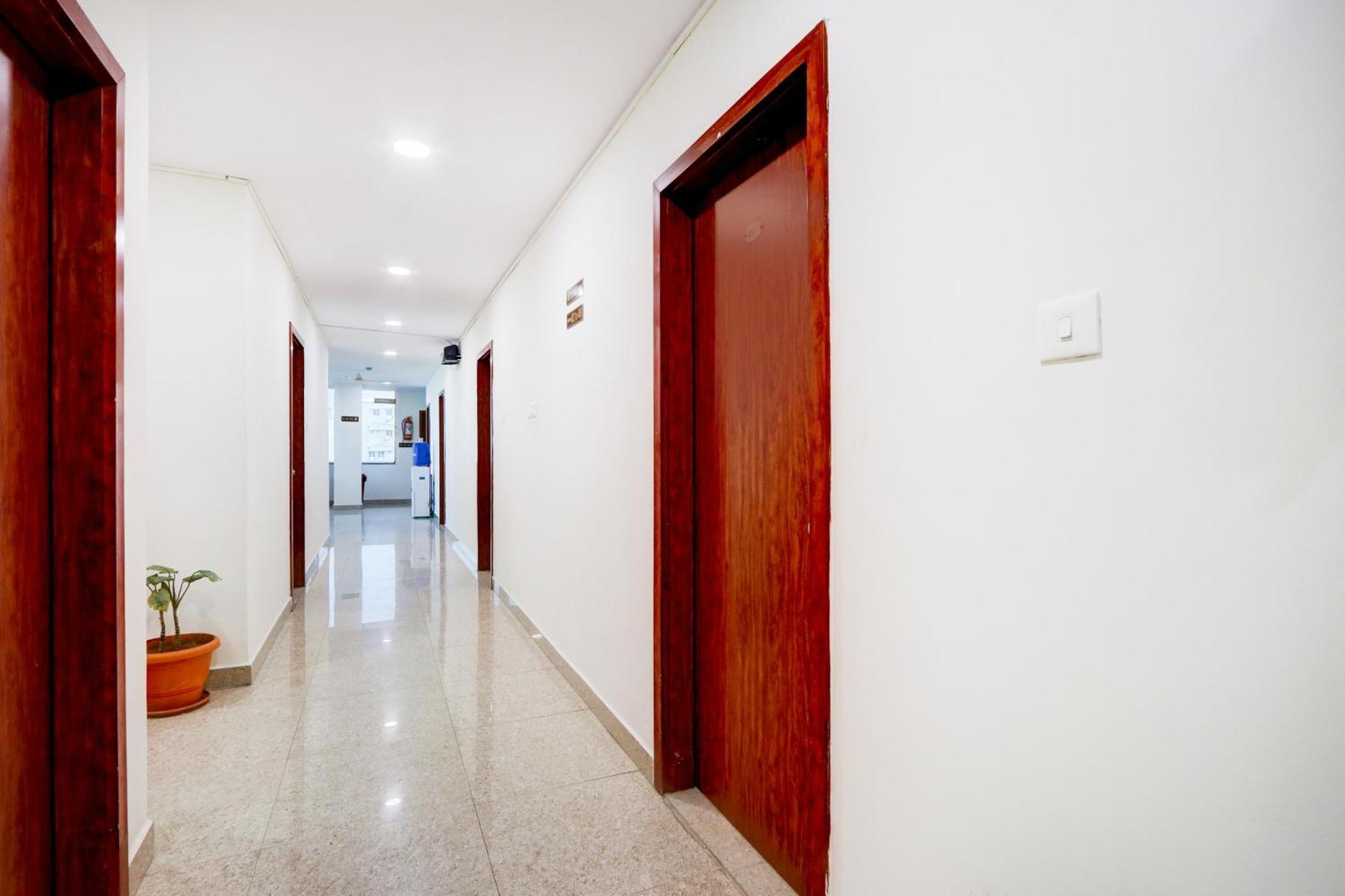 Hotel Super O At Darbar 3*