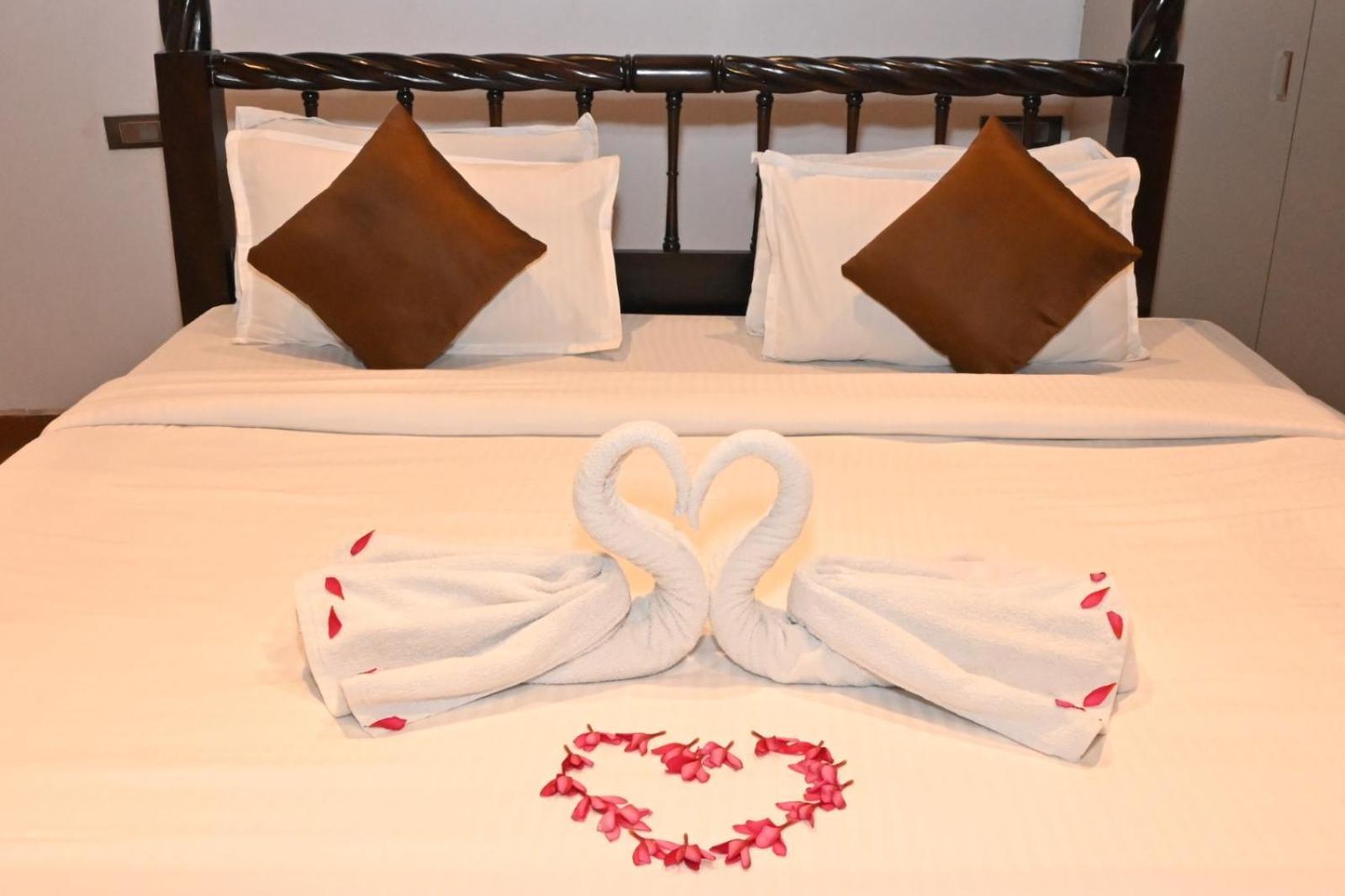 Hotel Rustic Vogue Hyderabad