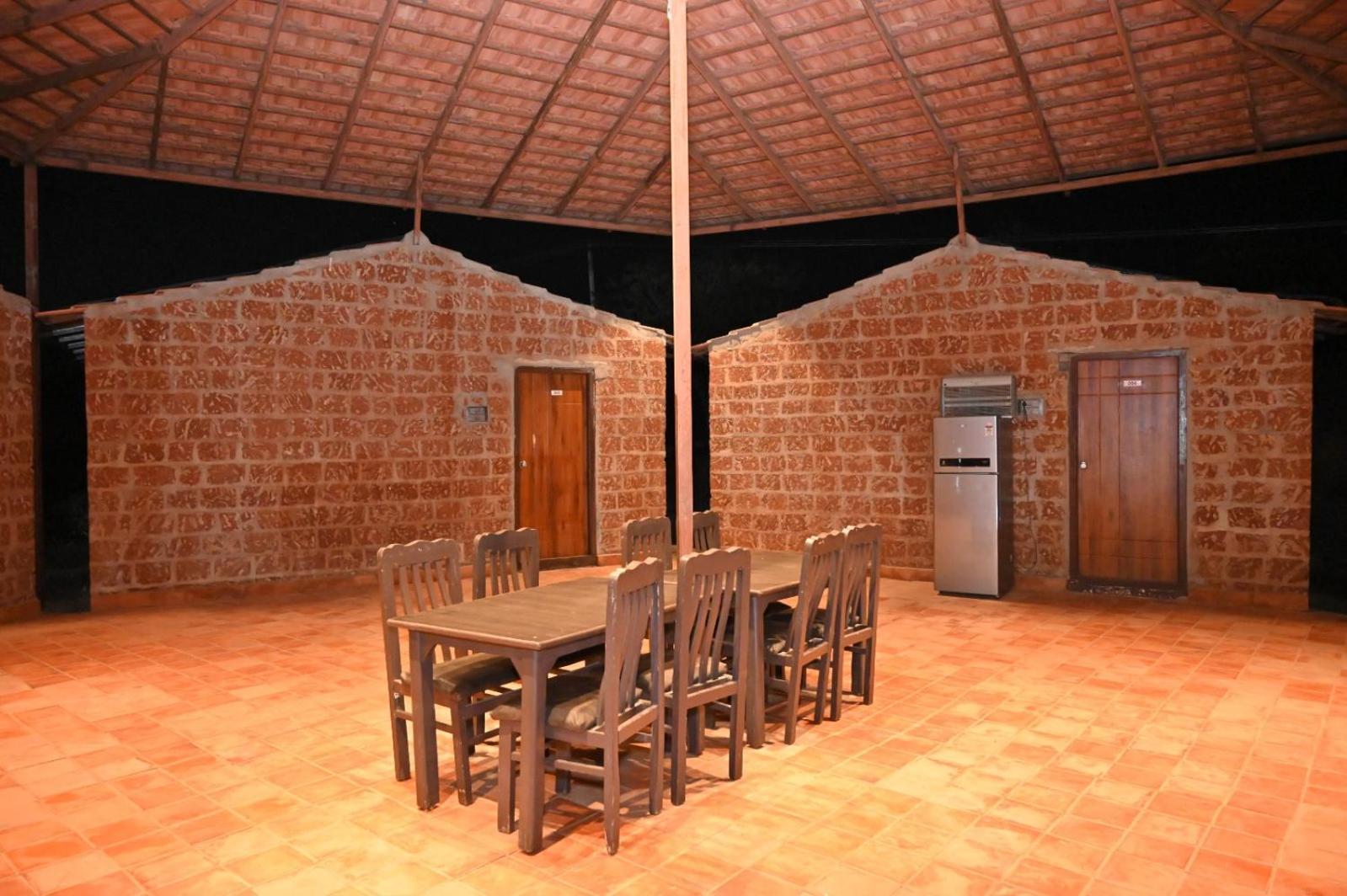 Rustic Vogue Hotel
