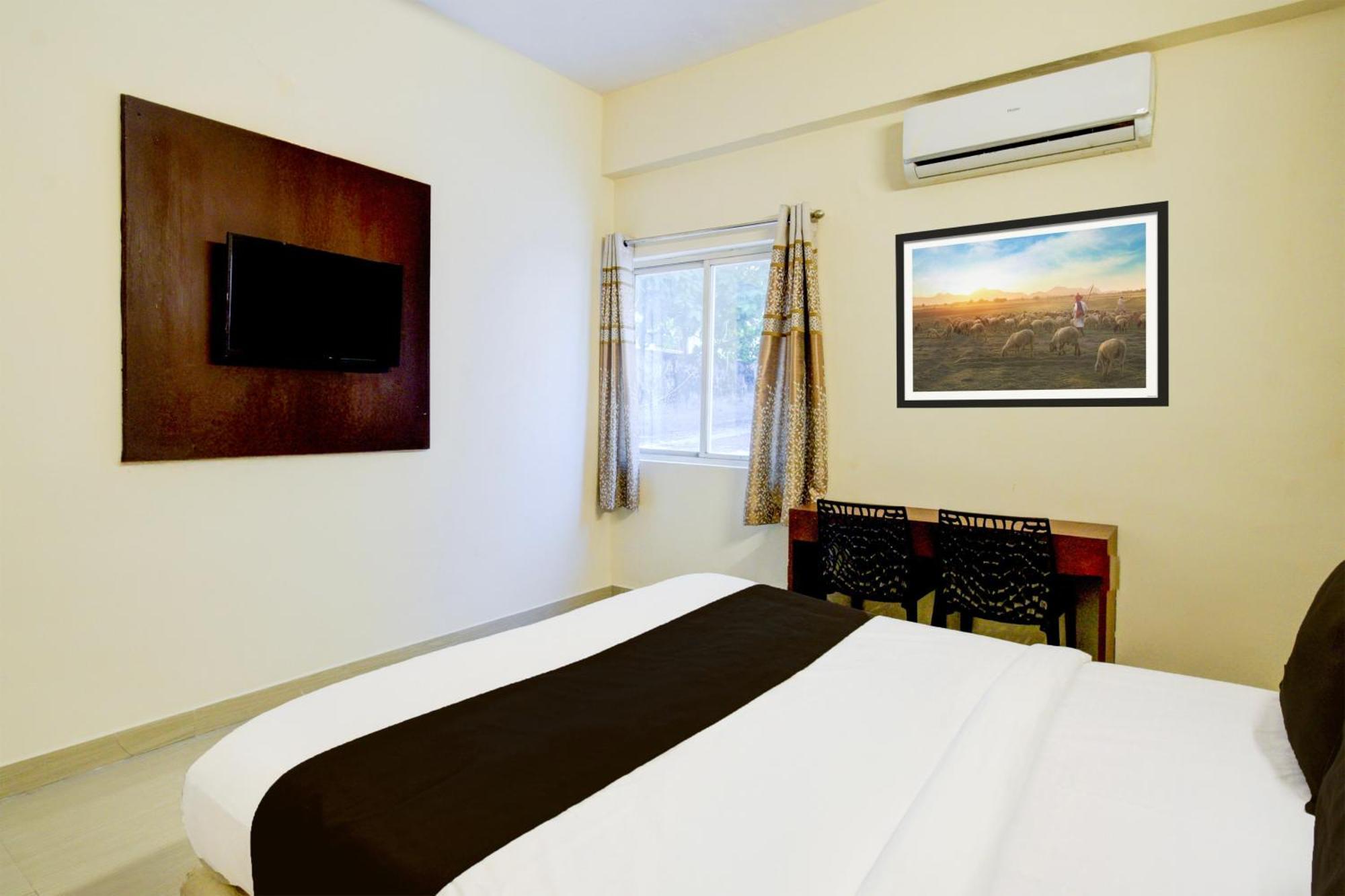 Collection O Peddamma Gudi Formerly Loyal Suits Hotel 3*
