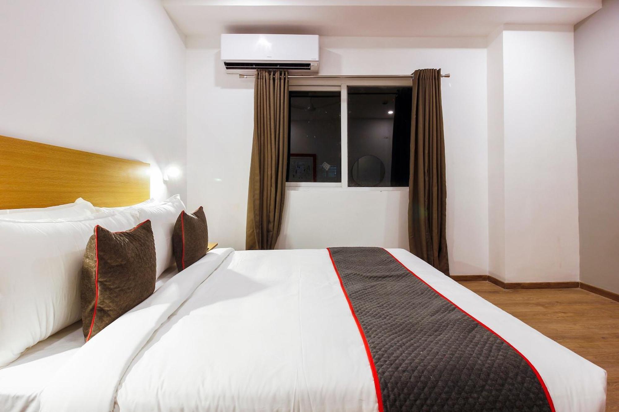 Super Townhouse Rcc Elite 4* Hyderabad