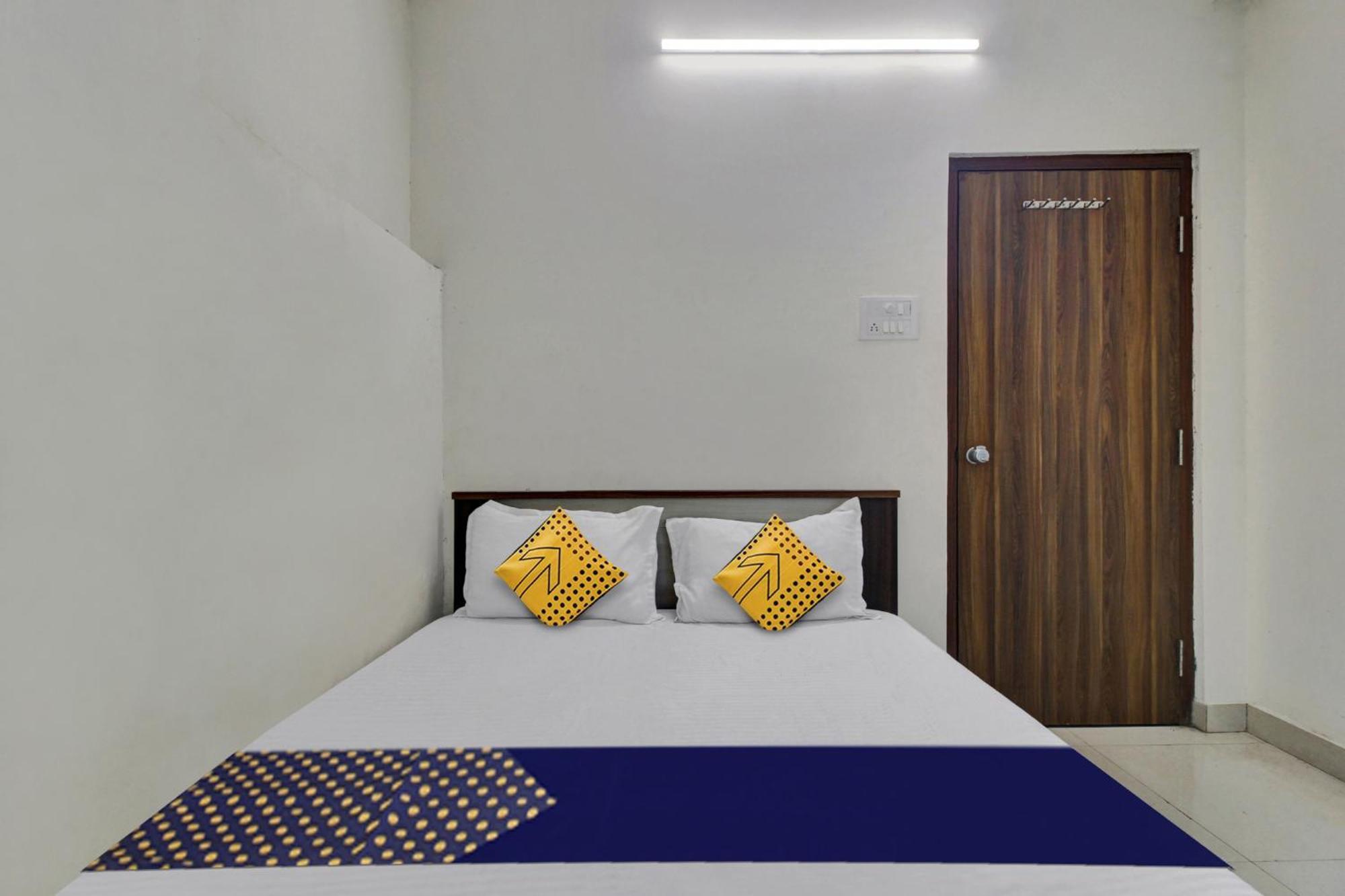 Hotel O Vijaya Laxmi Residency 3*