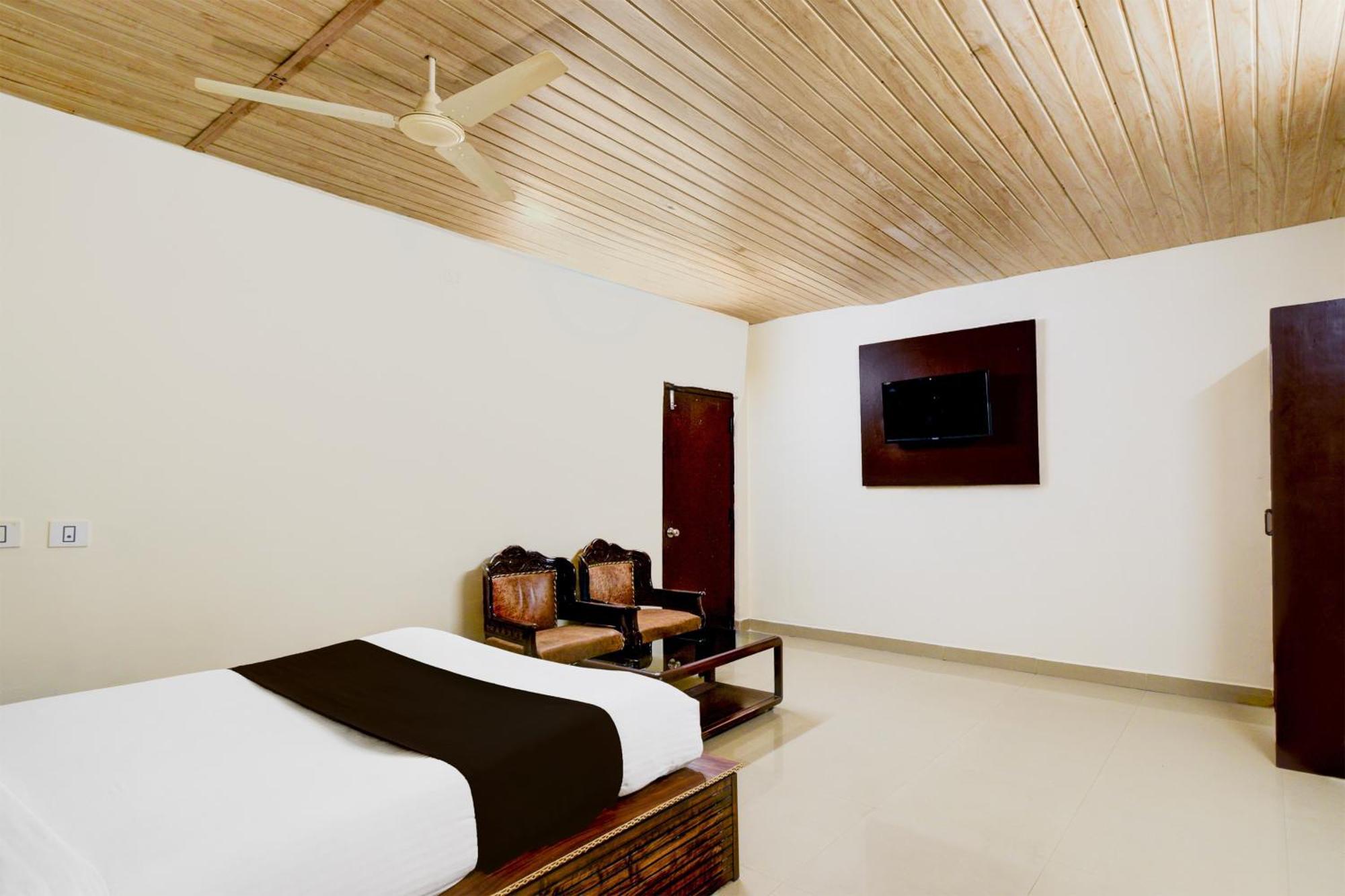 Hotel Collection O Peddamma Gudi Formerly Loyal Suits 3*