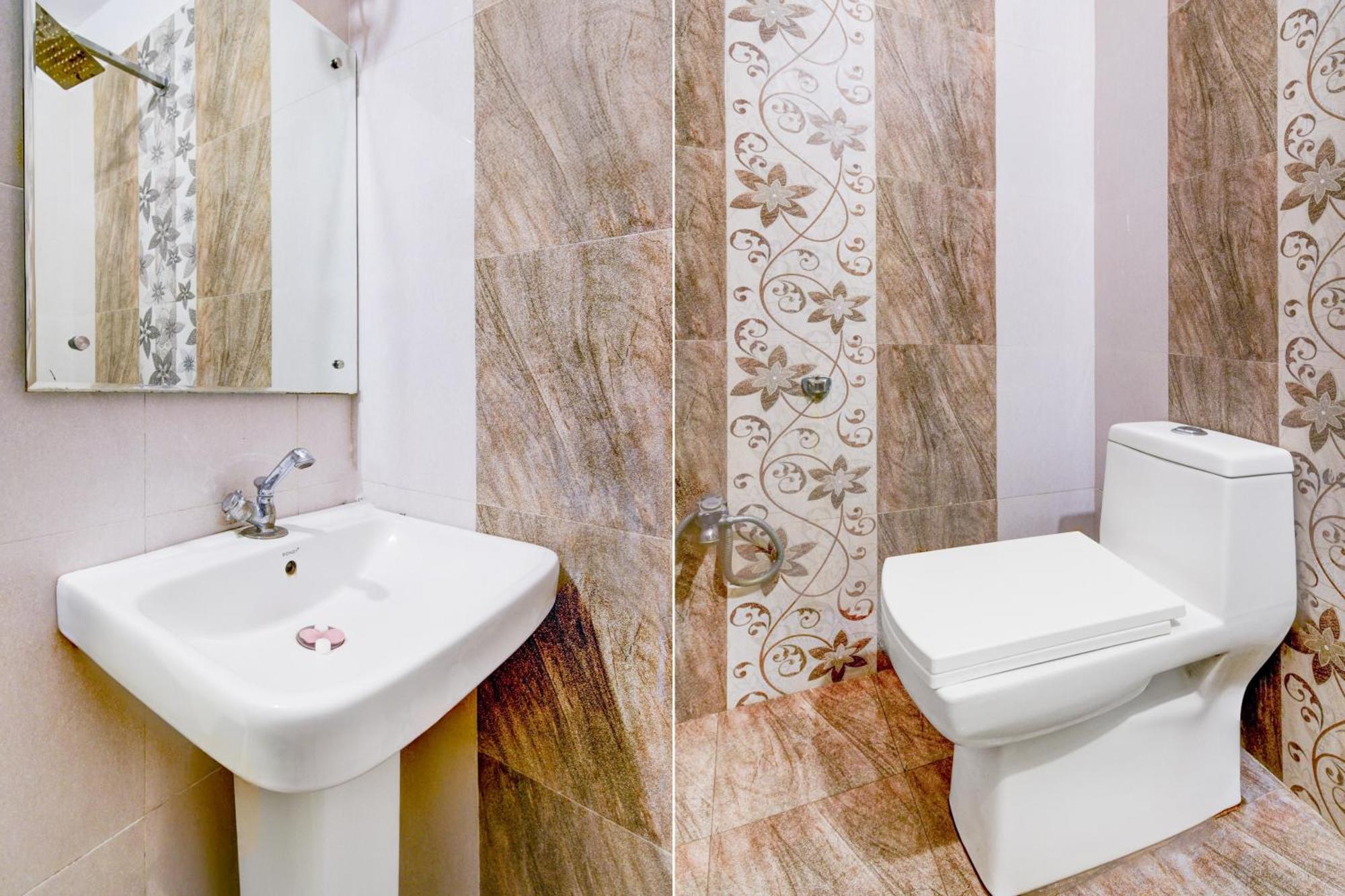 Hotel Collection O Peddamma Gudi Formerly Loyal Suits 3*