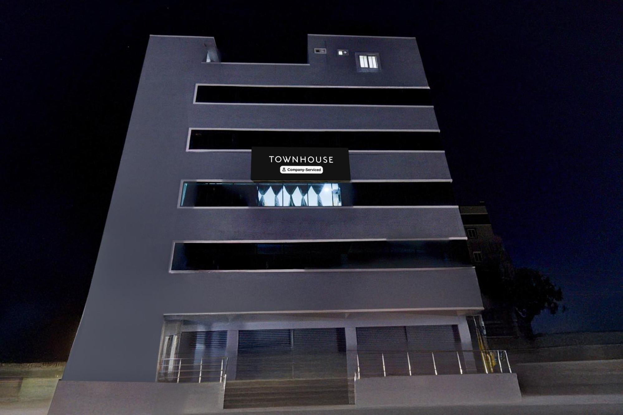 Super Townhouse Kukatpally North Formerly Munagala Arcade Hotel