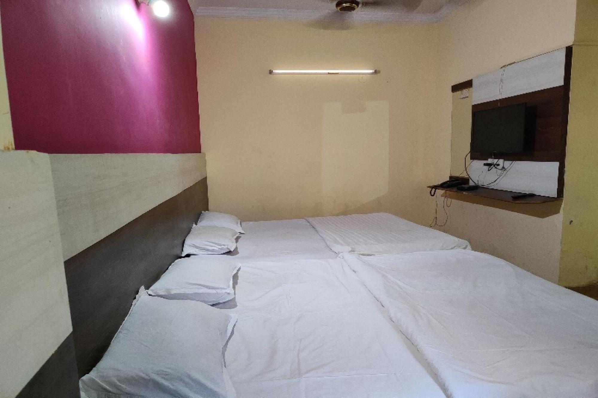 Spot On Hotel Baba Classic