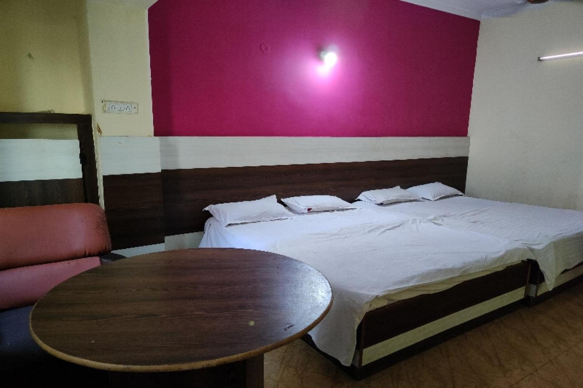 Hotel Spot On Hotel Baba Classic 2*