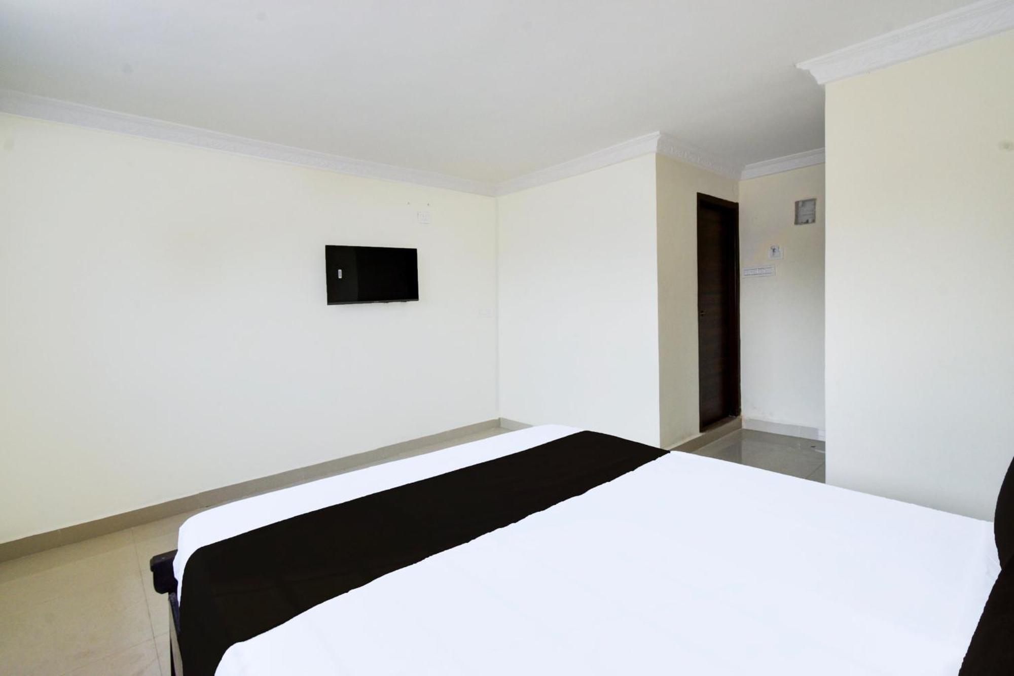 O Rks Nearby Narsingi, Kokapet, And Neknampur 3*