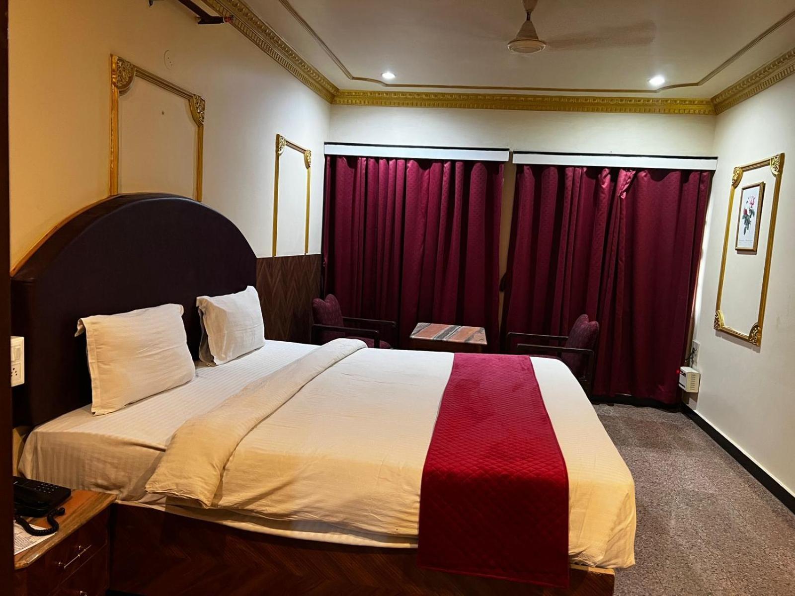 I K London Residency Hotel 3*