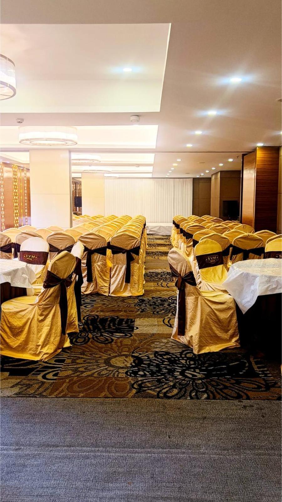 Blossoms Rooms Hotel Dunkin Grand- Beside Care Hospital- Banjara Hills- 20 Percent Off On Spa- 10 Percent Off On Room Service Food Order Hotel Hyderabad