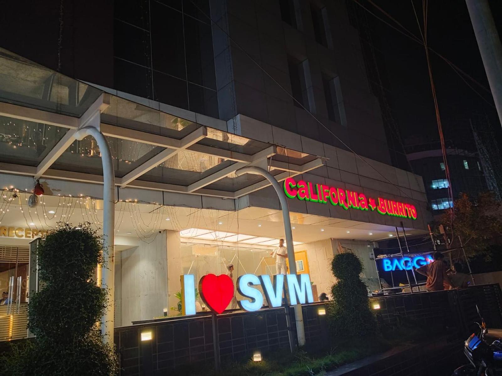 Hotel Blossoms Rooms Hotel Dunkin Grand- Beside Care Hospital- Banjara Hills- 20 Percent Off On Spa- 10 Percent Off On Room Service Food Order Hyderabad