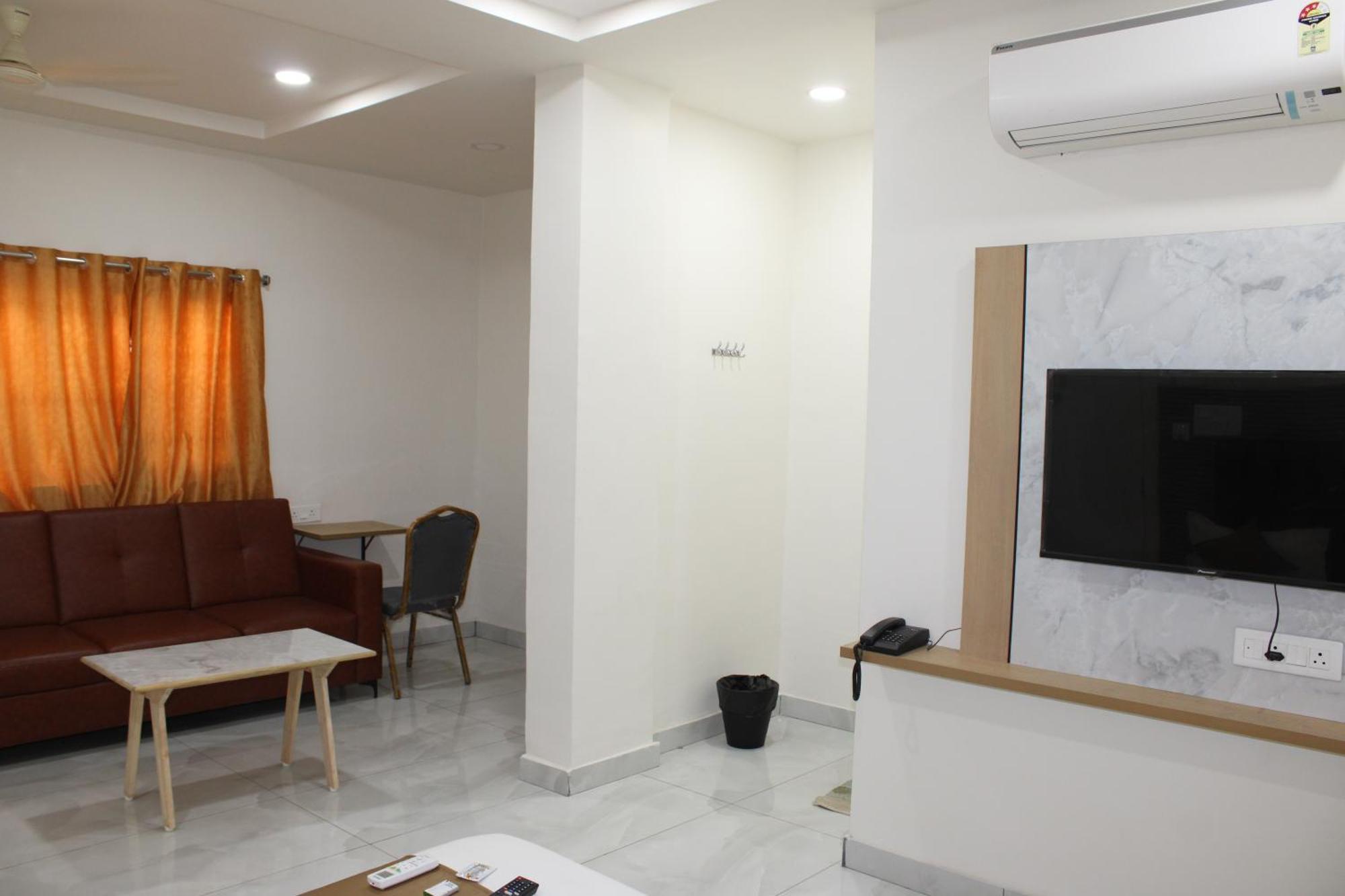 Hotel Vaarahi Chanda Nagar, Near Hitech Hyderabad