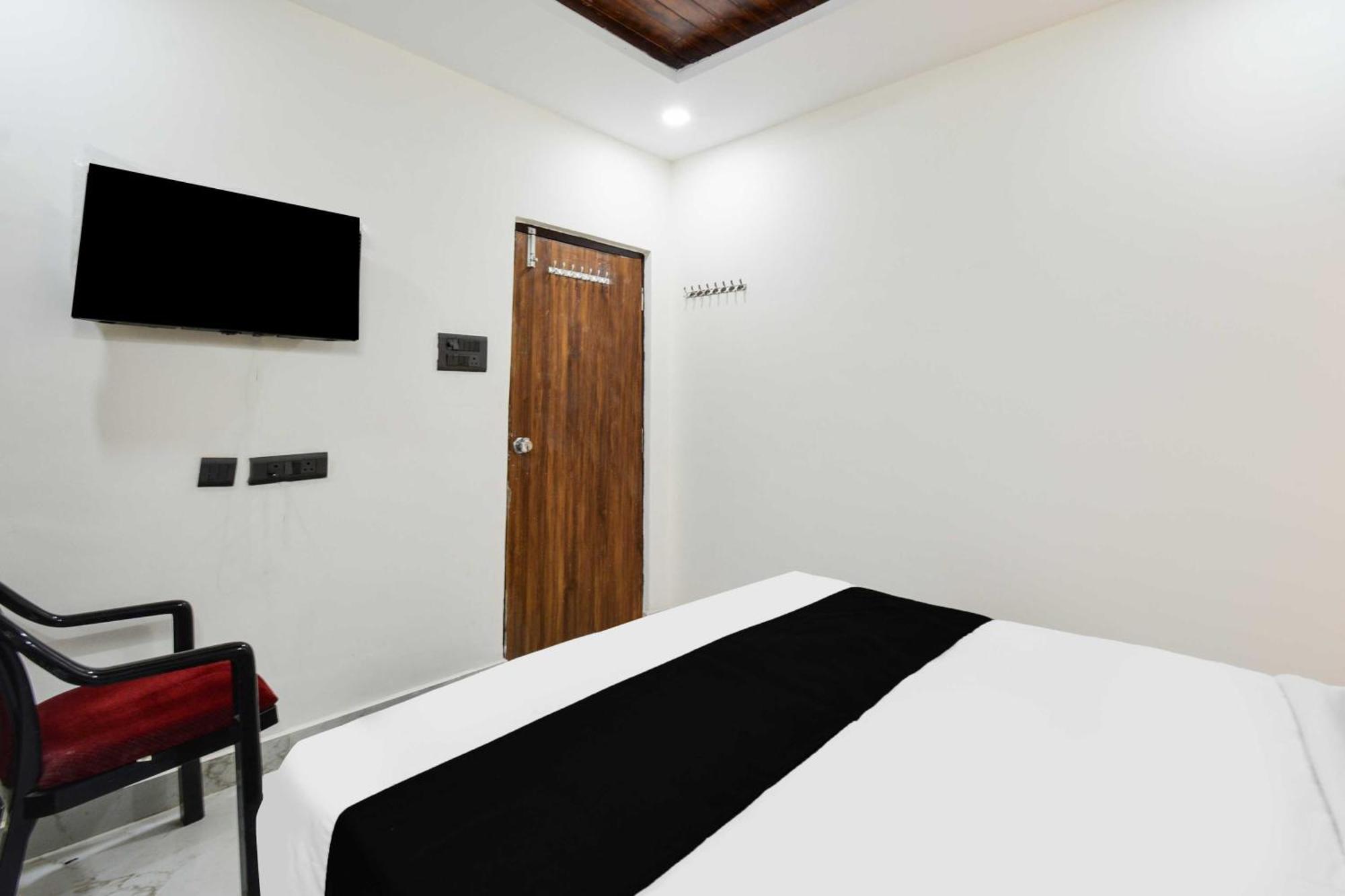 Super O Gachibowli Near Isb 2* Hyderabad