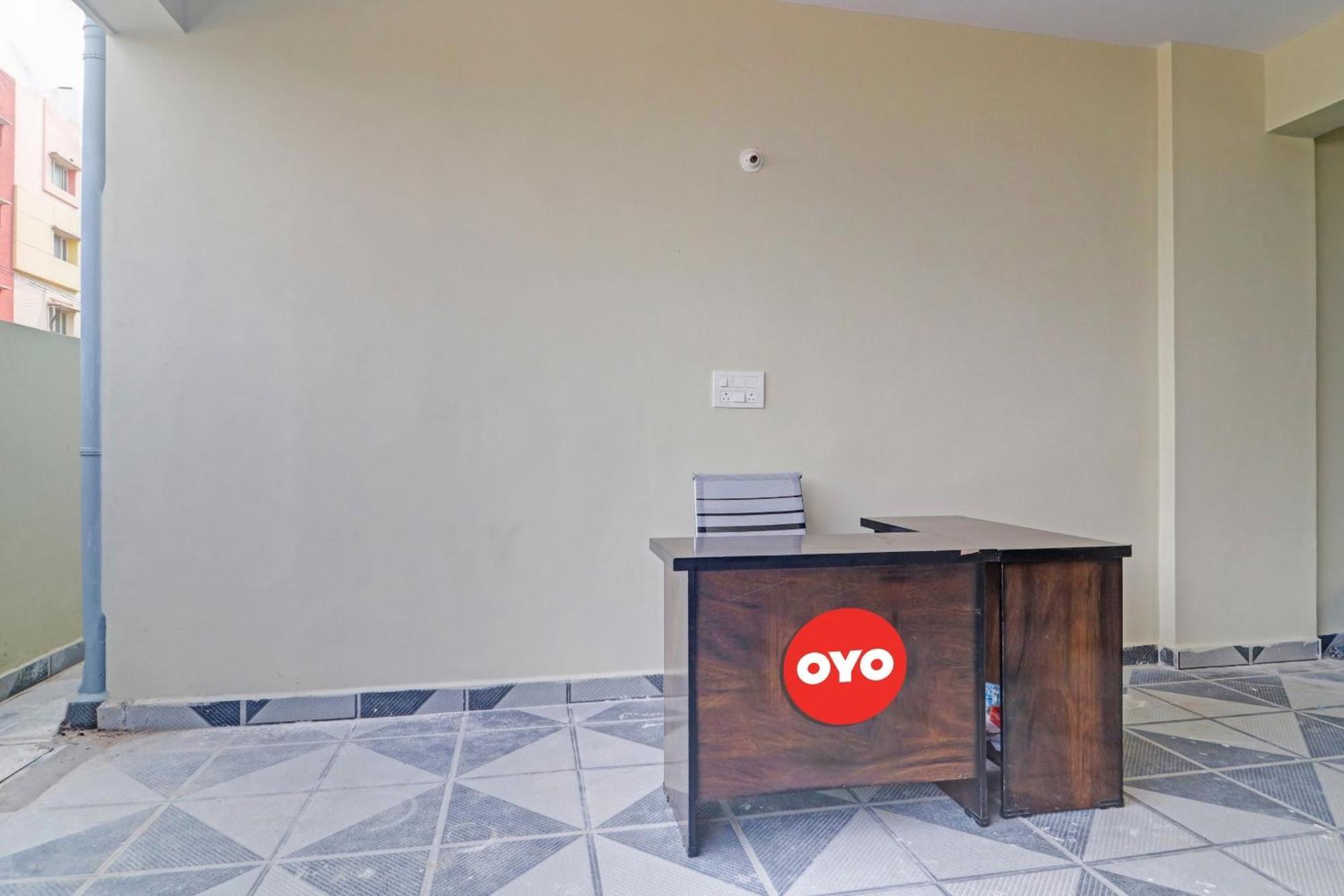 Hotel O Sv Grand
