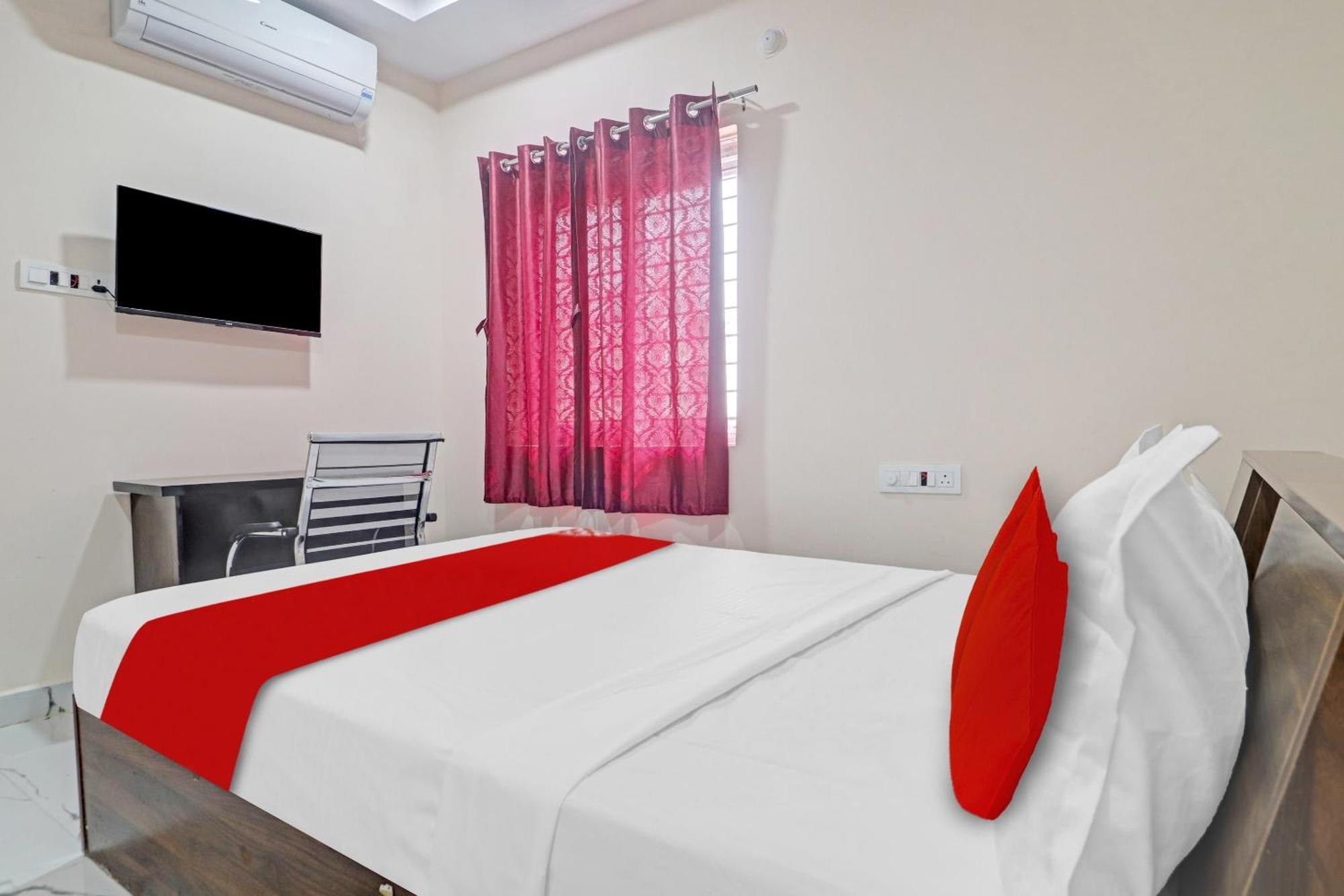 Hotel O Sv Grand 4*