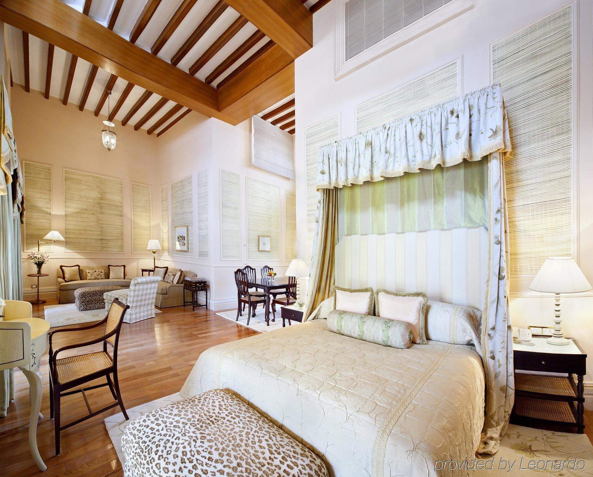 Taj Falaknuma Palace 5*