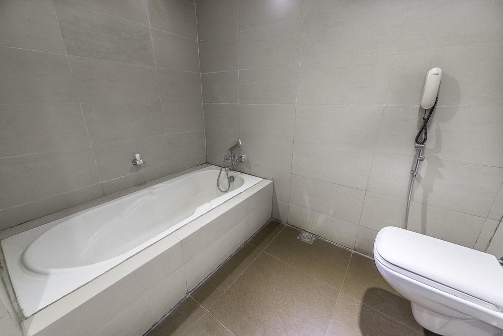 Capital O 9960 Hotel Grand Himayat 3* Hyderabad