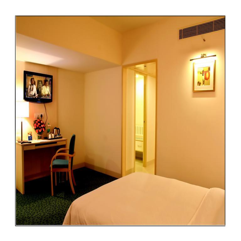 Aditya Hometel Hotel 3*