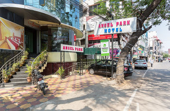 Angel Park Hotel